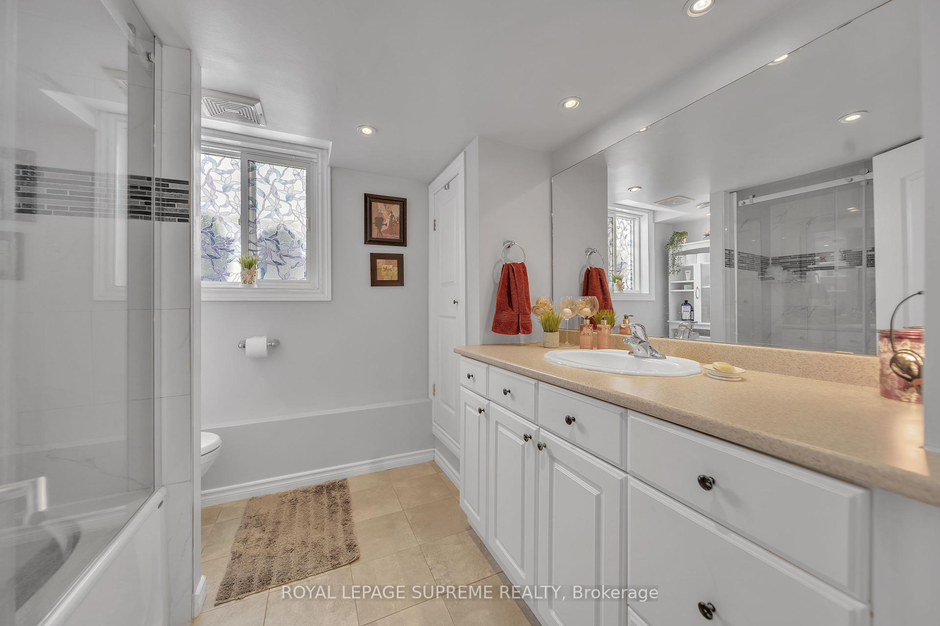 8740 12 Highway, Oro-Medonte