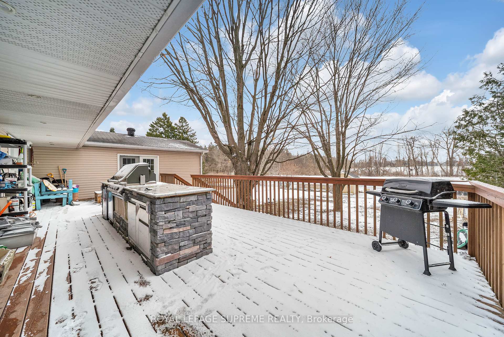 8740 12 Highway, Oro-Medonte