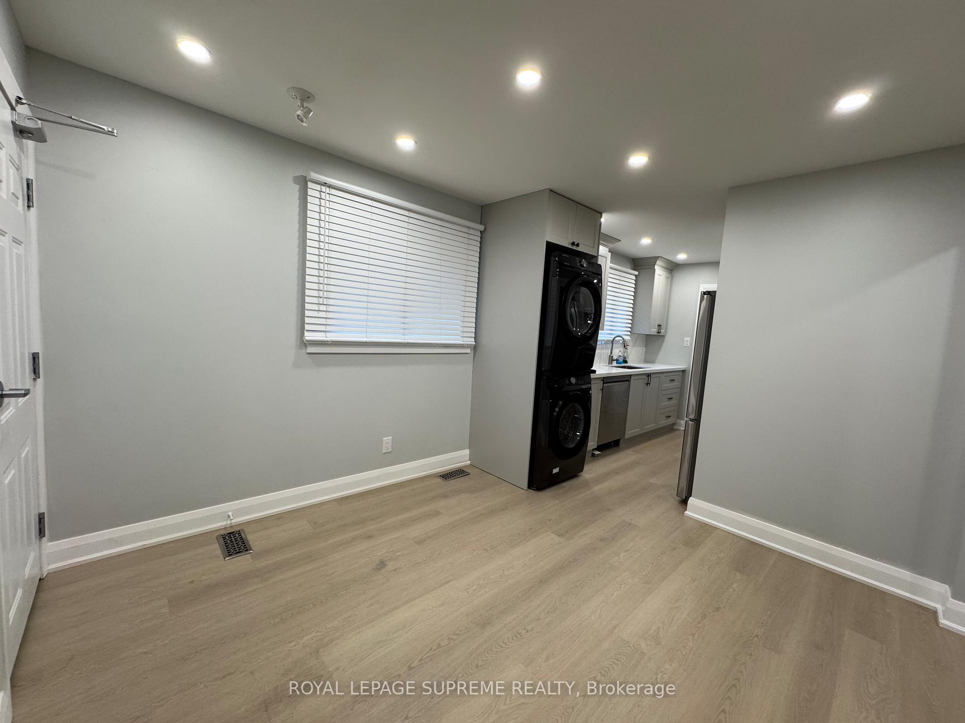 8 Redwood Court Upper