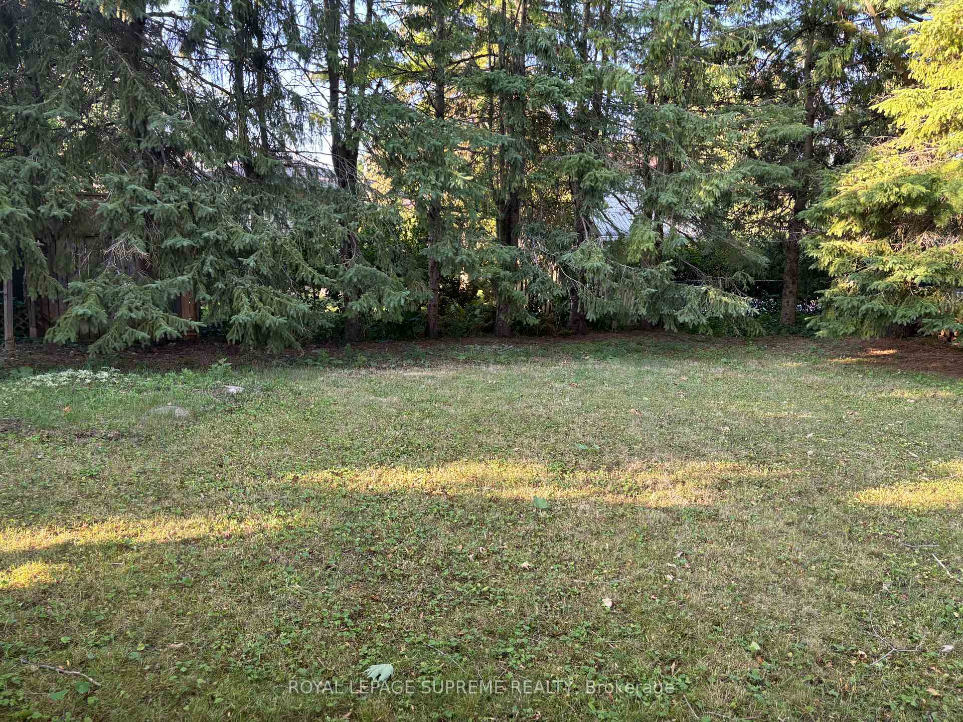 8 Redwood Court Upper