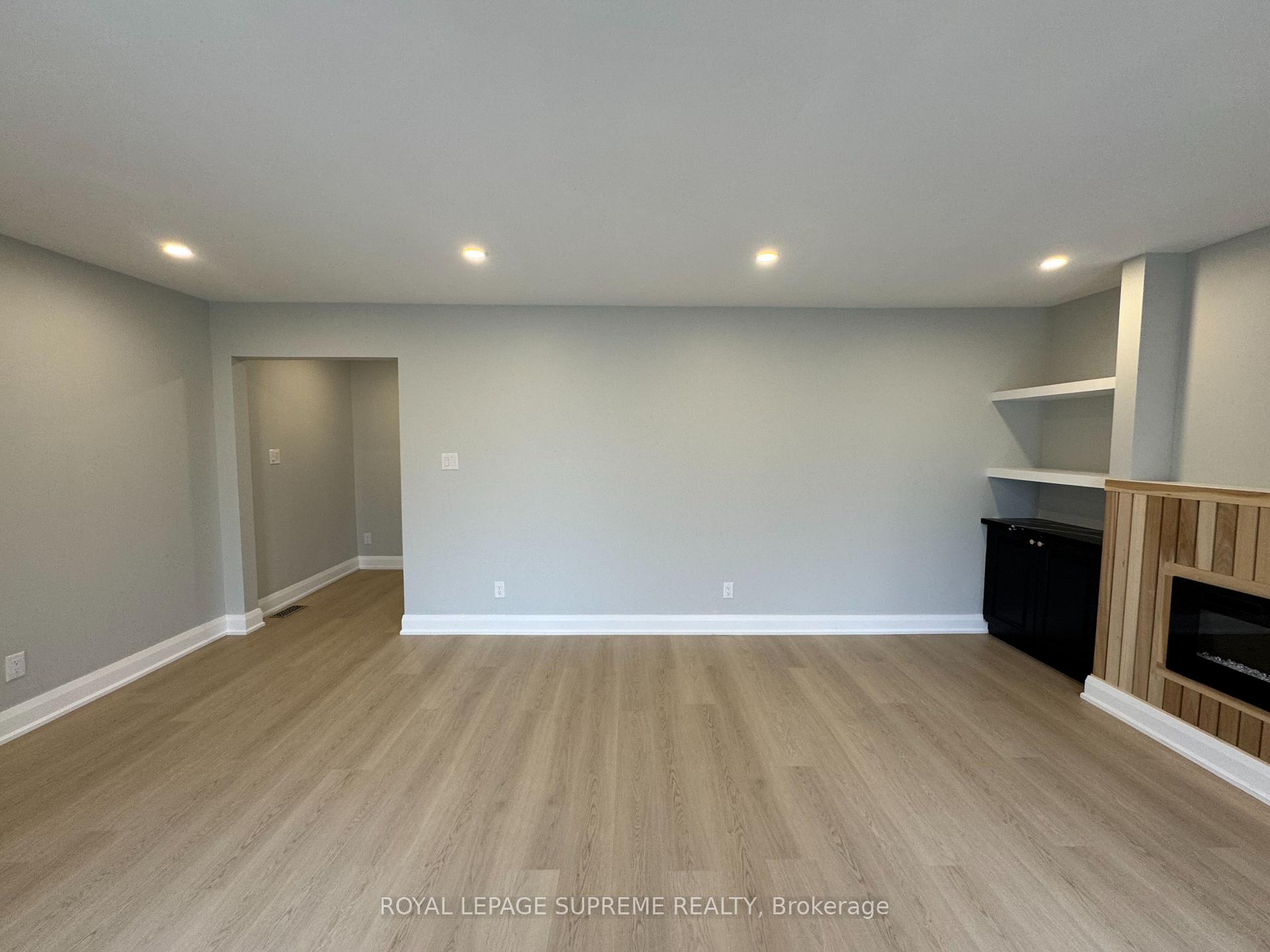 8 Redwood Court Upper