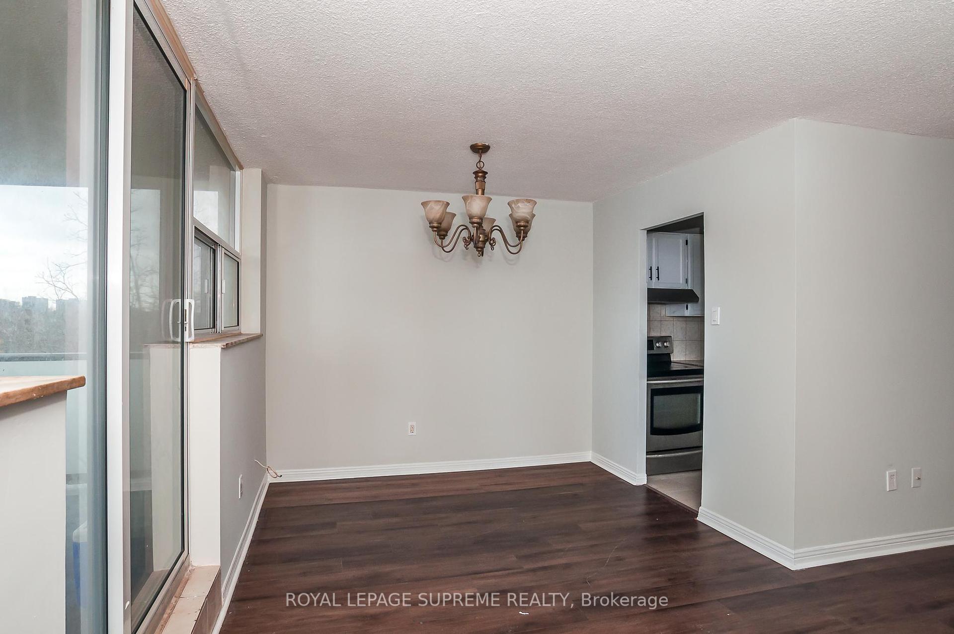 2130 Weston Road 501, Toronto W04 Unit: 501