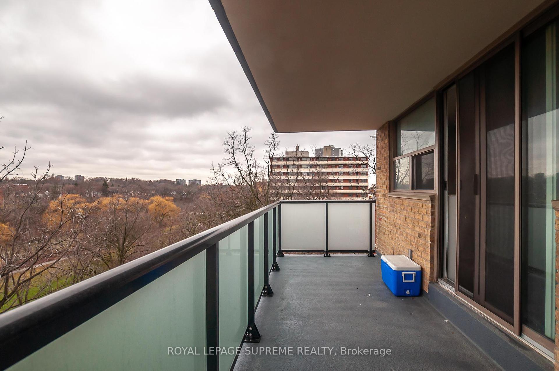 2130 Weston Road 501, Toronto W04 Unit: 501