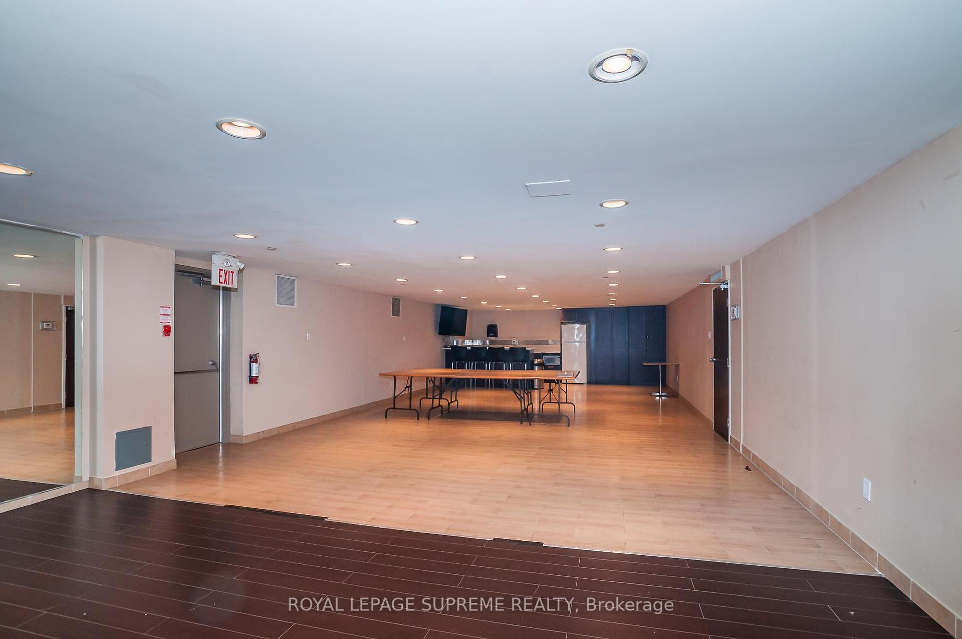 2130 Weston Road 501, Toronto W04 Unit: 501