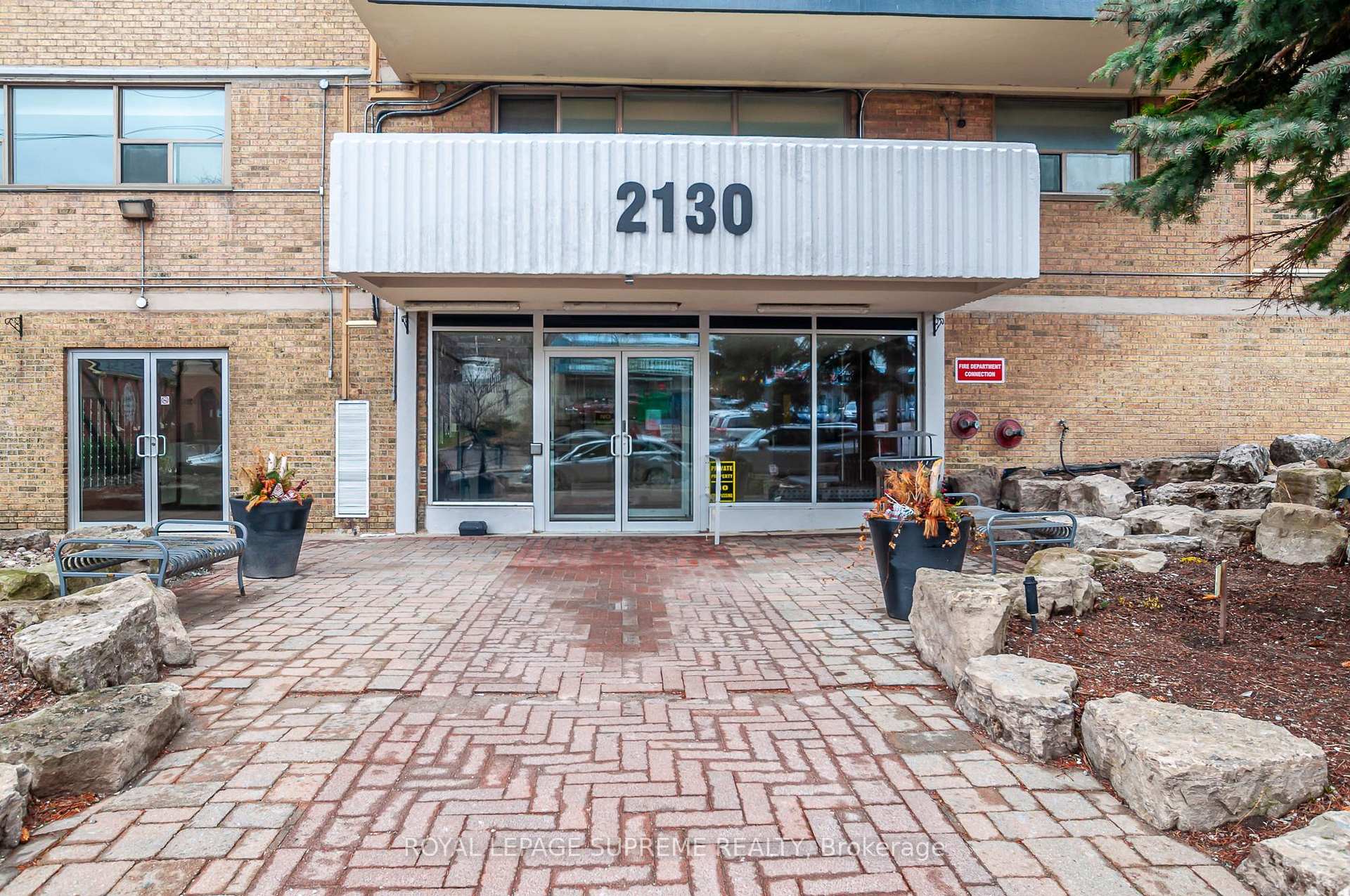 2130 Weston Road 501, Toronto W04 Unit: 501