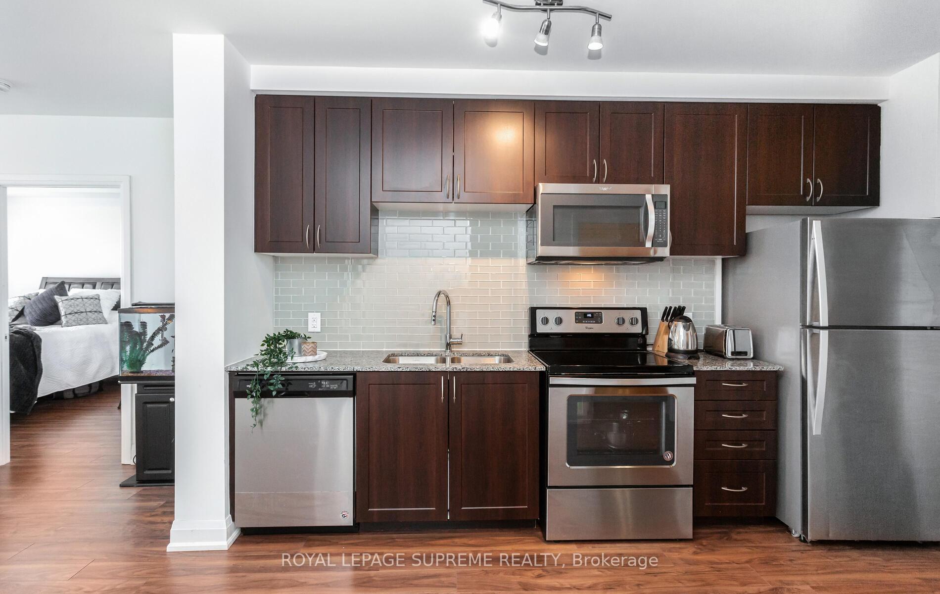 #903 - 2800 Keele Street, Toronto Unit: 903