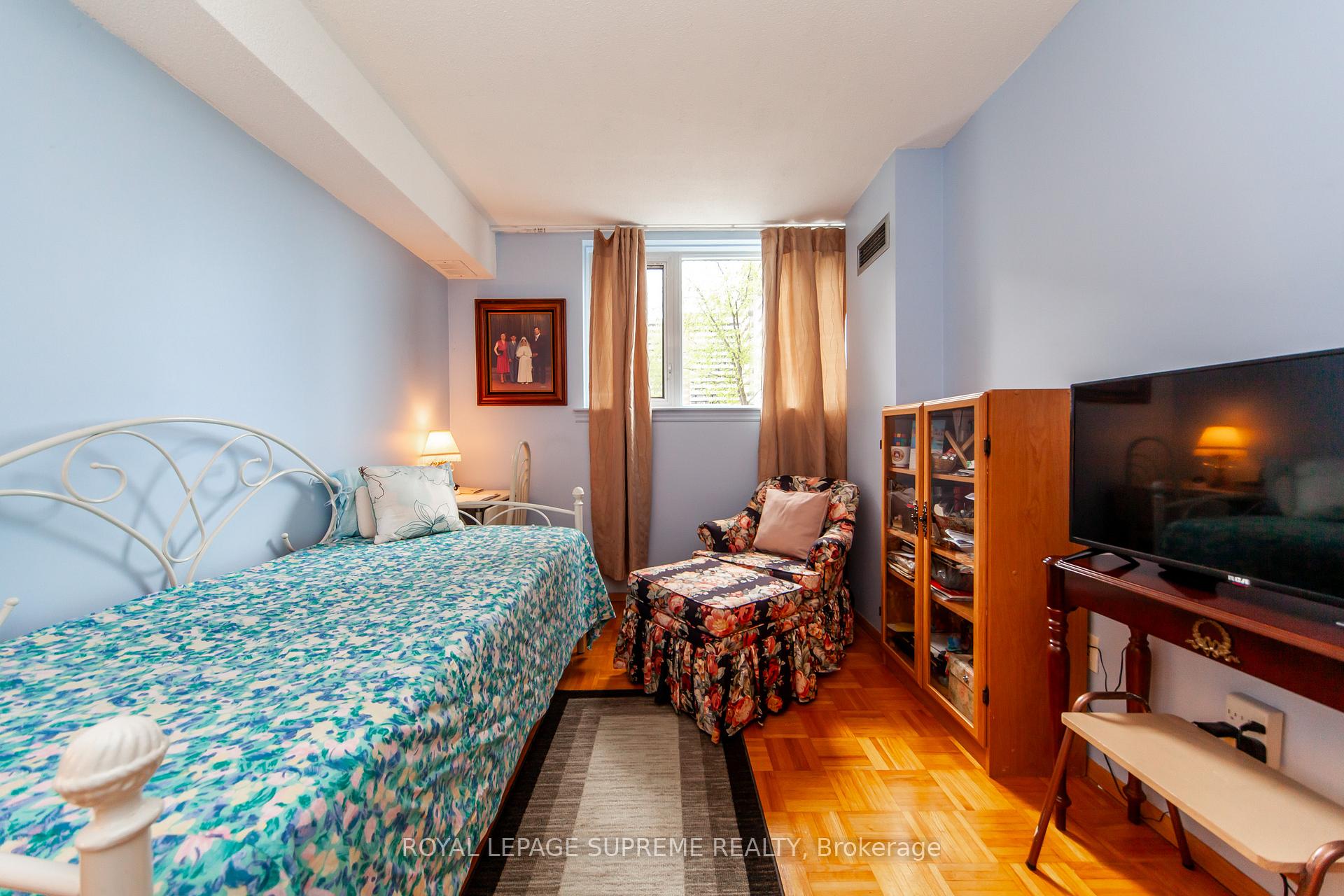 270 Scarlett Road 205
