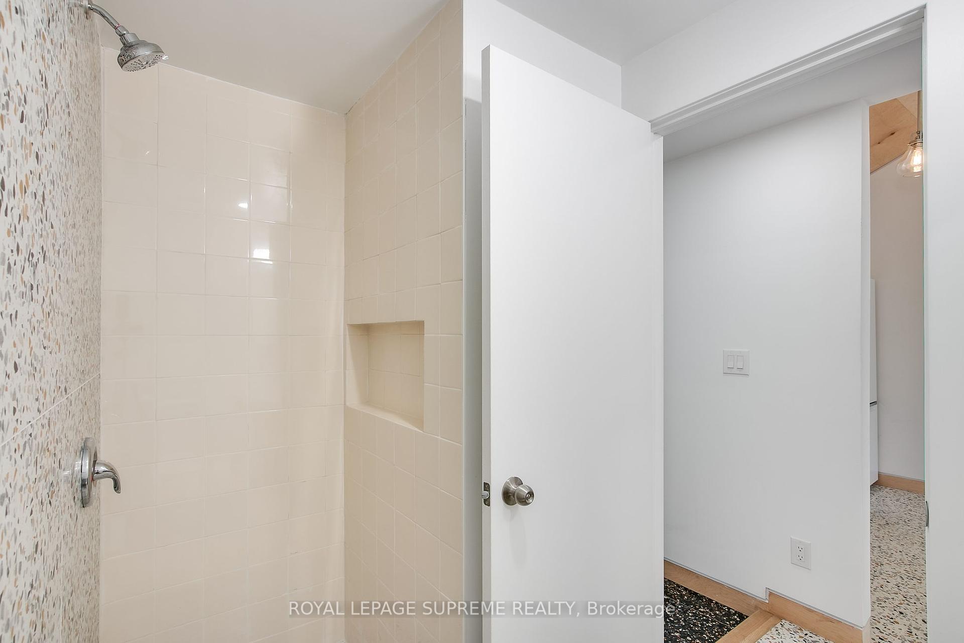216 Silverthorn Avenue Laneway, Toronto W03 Unit: Laneway