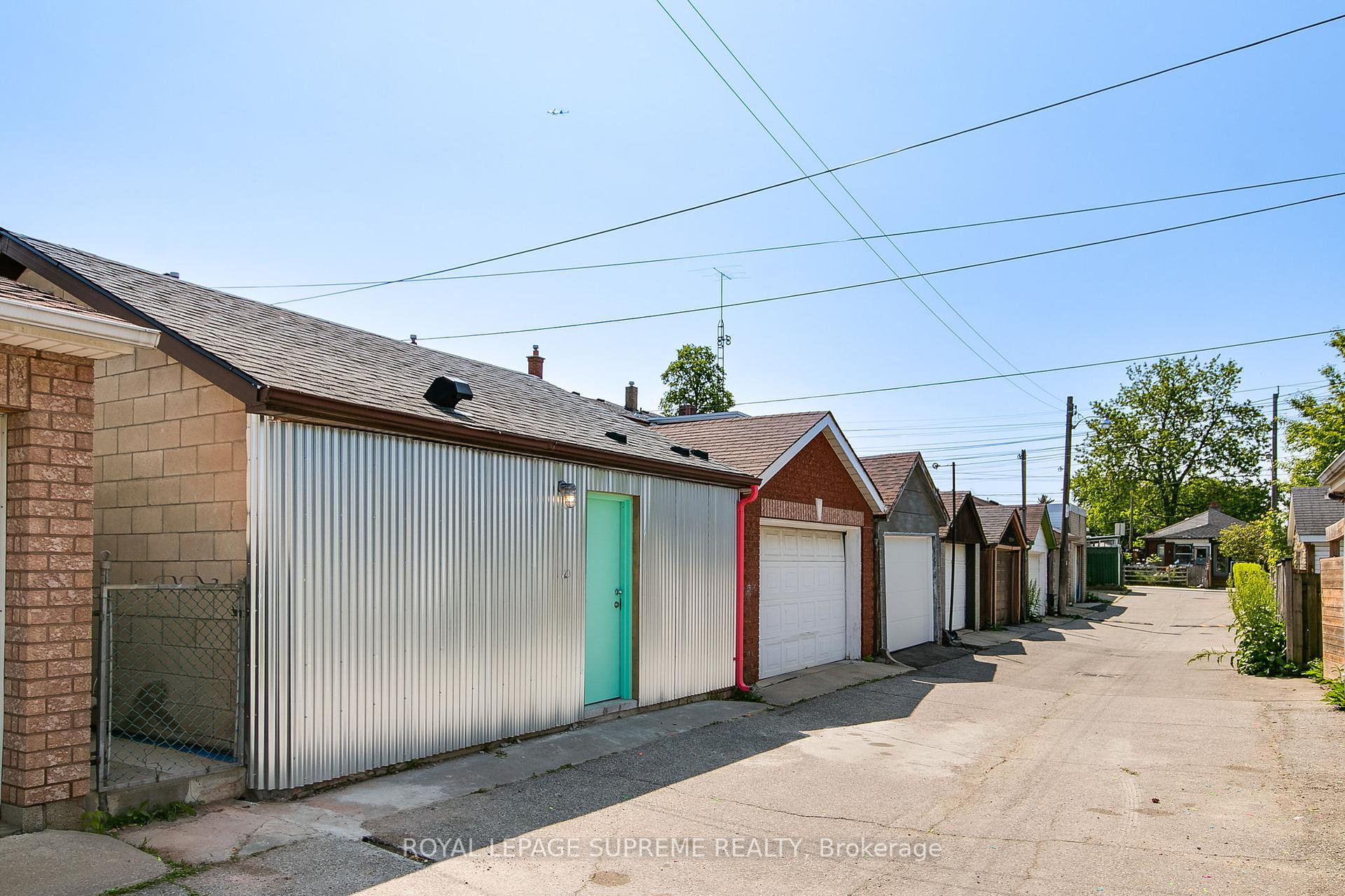 216 Silverthorn Avenue Laneway, Toronto W03 Unit: Laneway