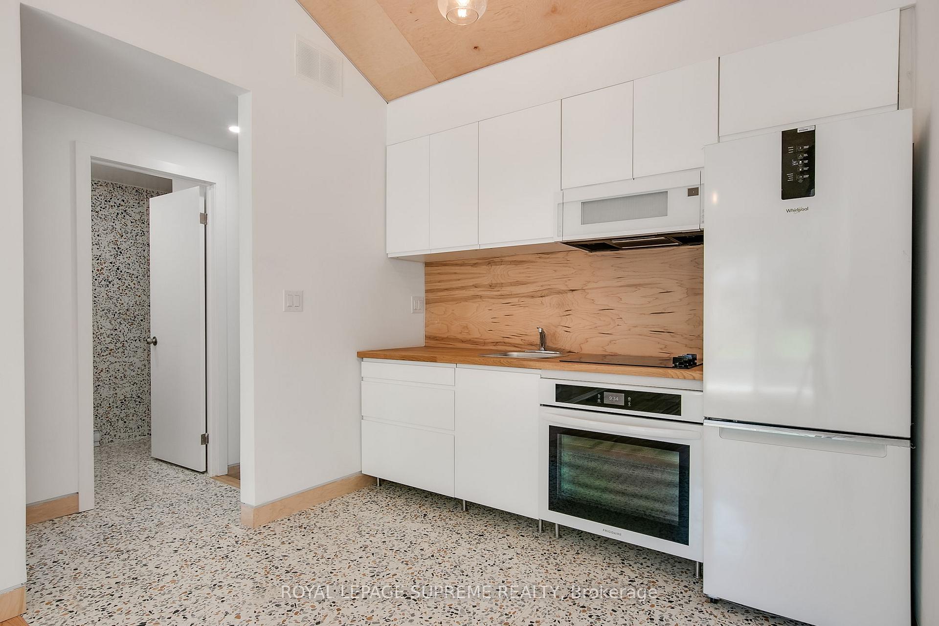 216 Silverthorn Avenue Laneway, Toronto W03 Unit: Laneway
