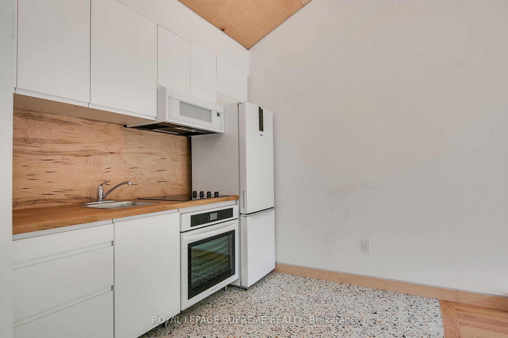 216 Silverthorn Avenue Laneway, Toronto W03 Unit: Laneway