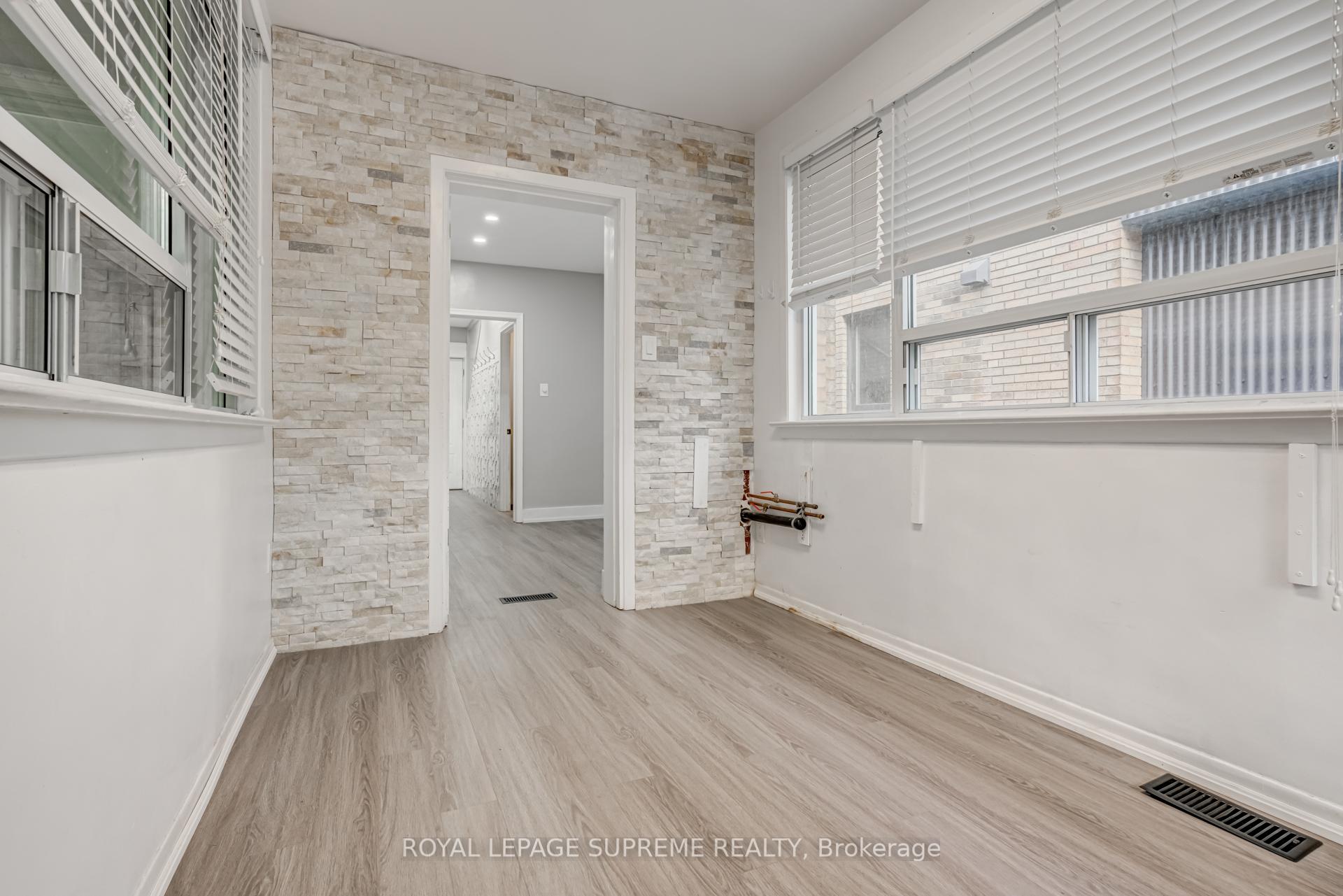 #1 - 118 Runnymede Road, Toronto Unit: 1