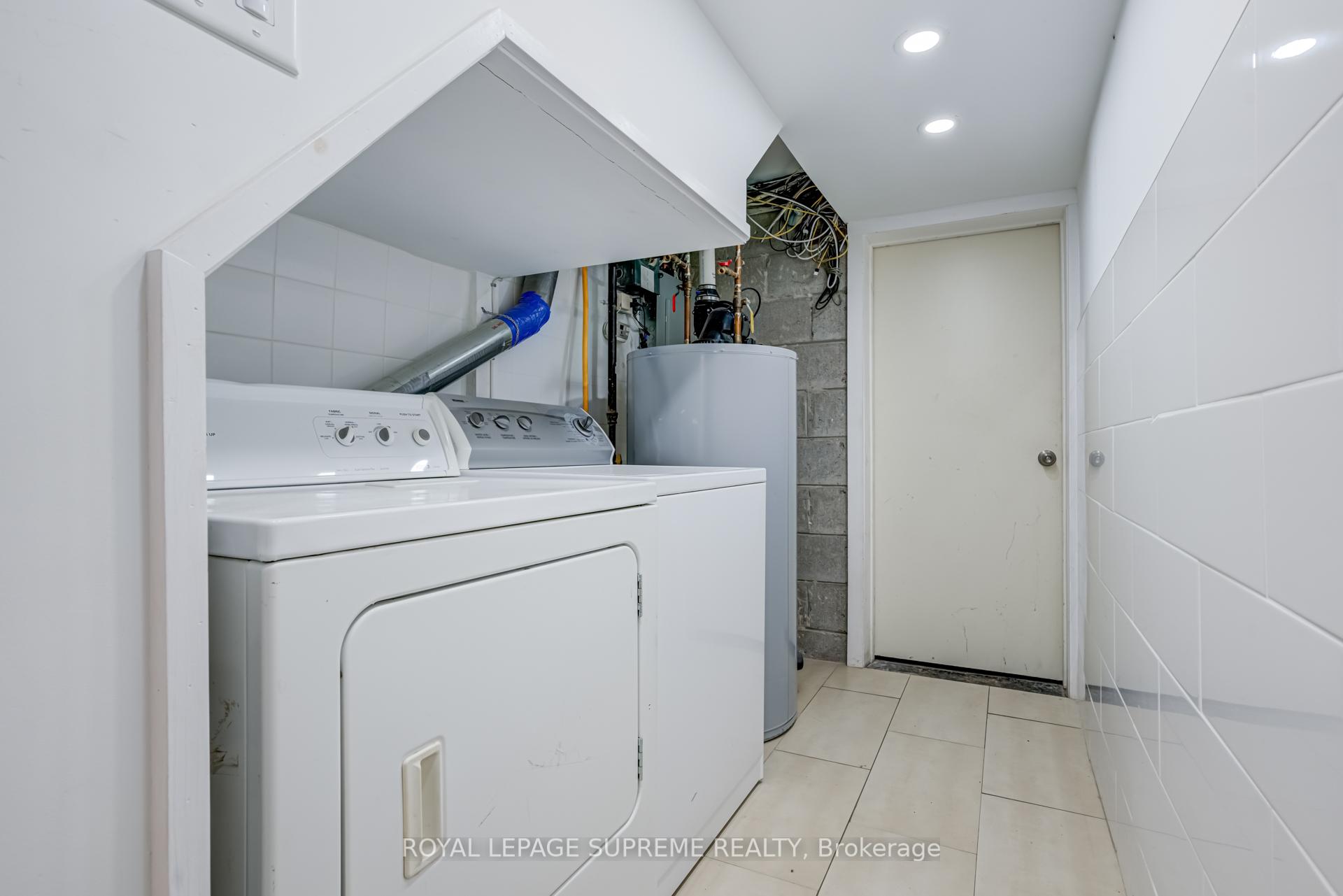 #1 - 118 Runnymede Road, Toronto Unit: 1