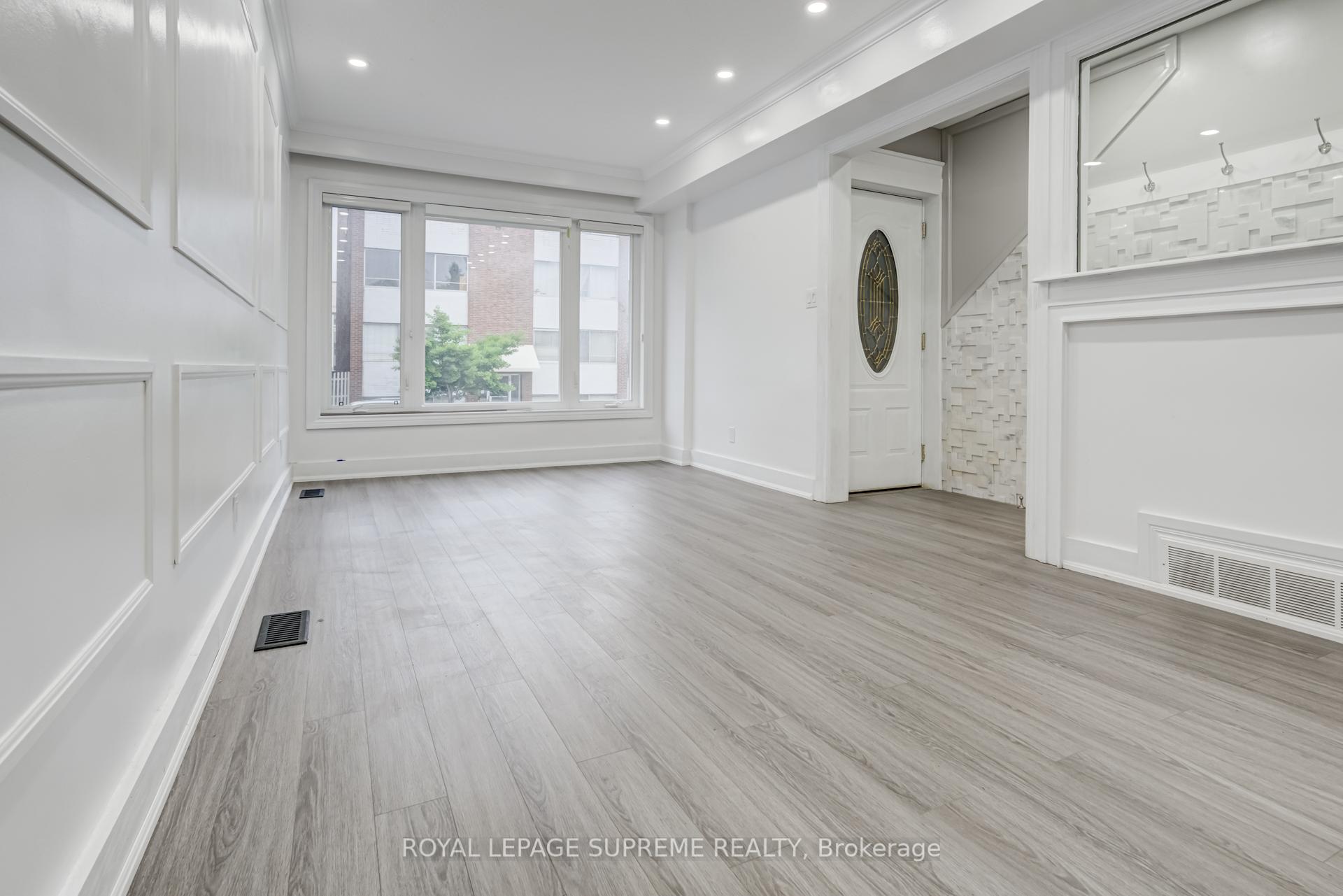 #1 - 118 Runnymede Road, Toronto Unit: 1