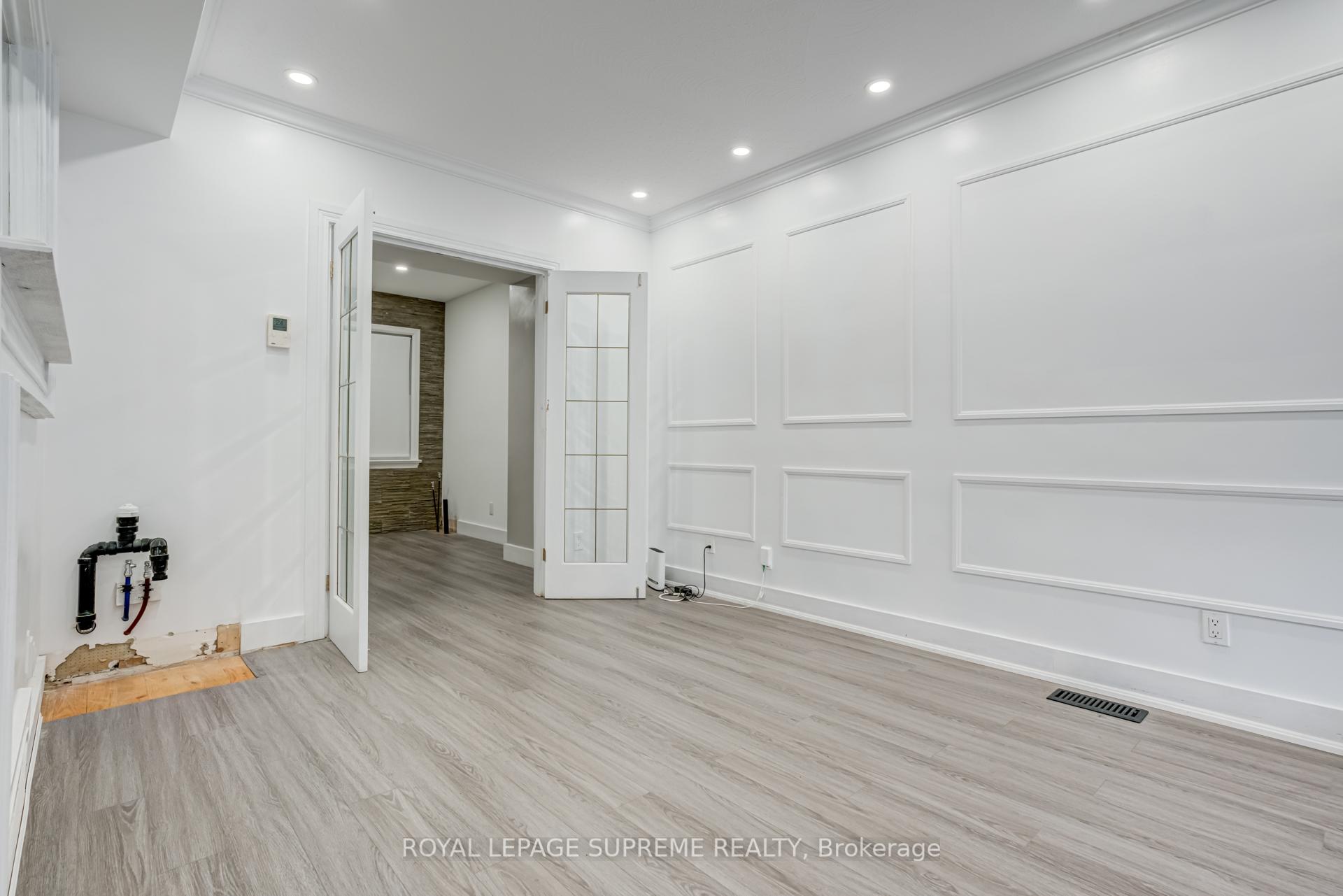 #1 - 118 Runnymede Road, Toronto Unit: 1