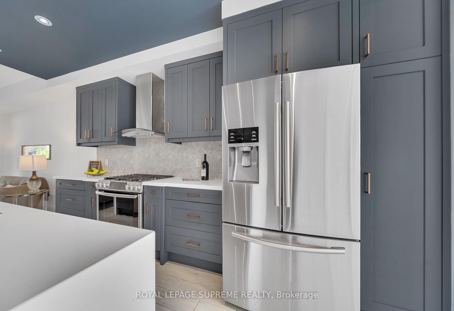 291 Gilbert Avenue, Toronto W03