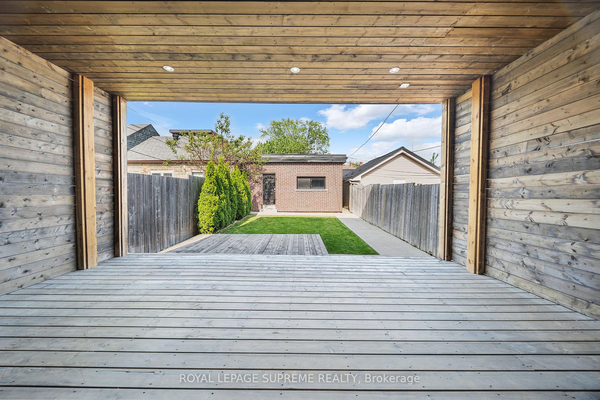 291 Gilbert Avenue, Toronto W03