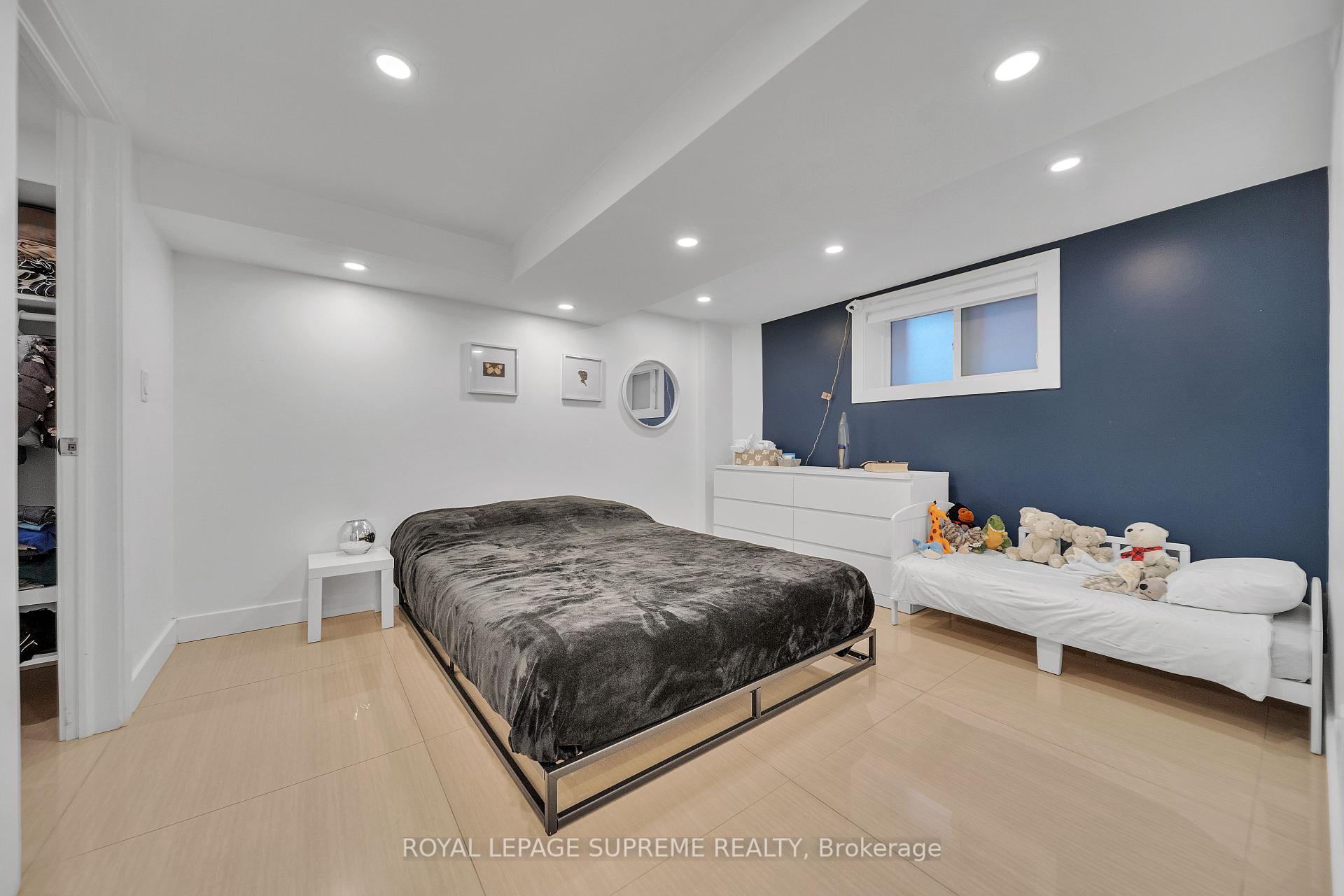 291 Gilbert Avenue, Toronto W03