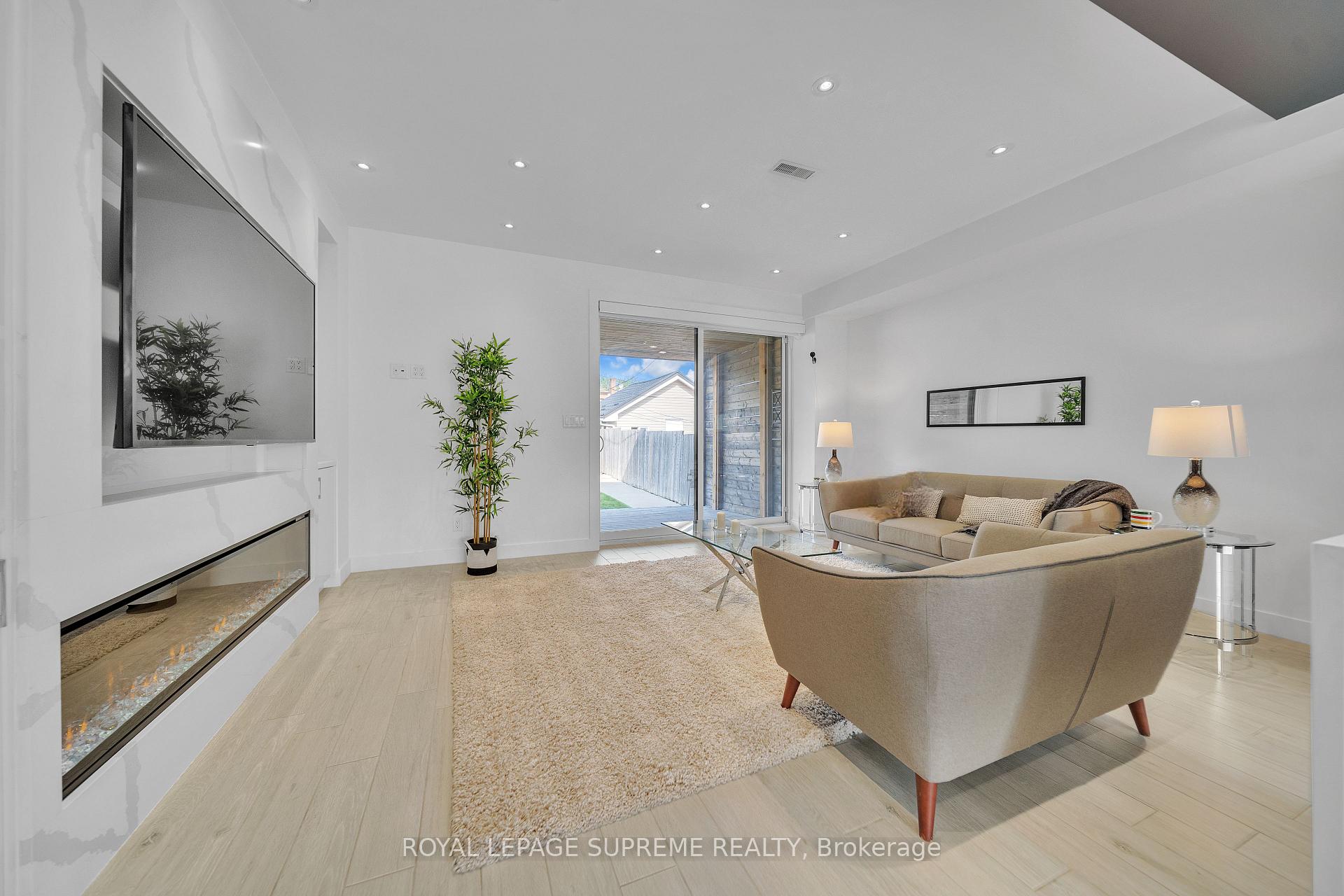 291 Gilbert Avenue, Toronto W03