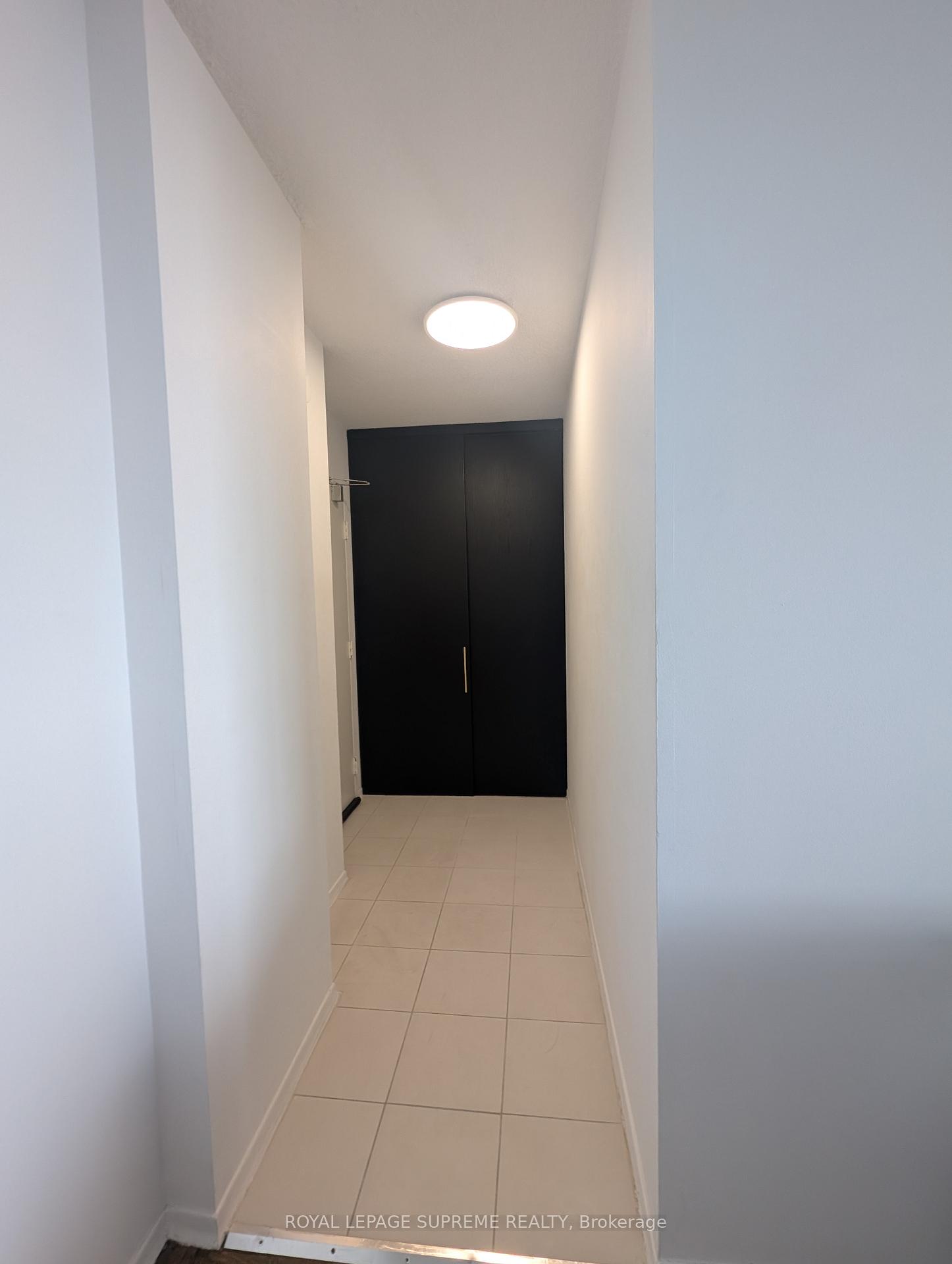 541 Blackthorn Avenue 1514, Toronto W03 Unit: 1514