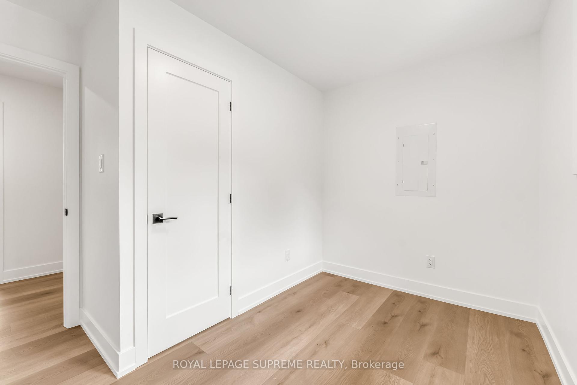 #Upper - 485 Anthony Drive Unit: Upper