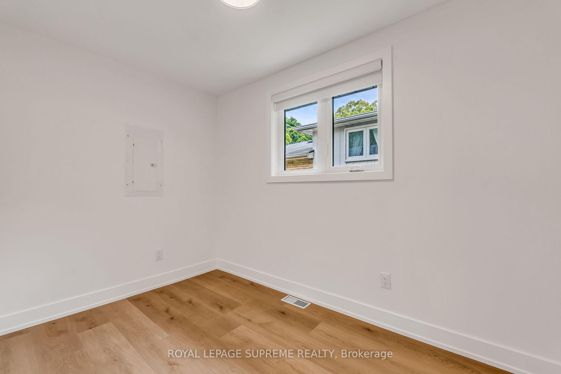 #Upper - 485 Anthony Drive Unit: Upper