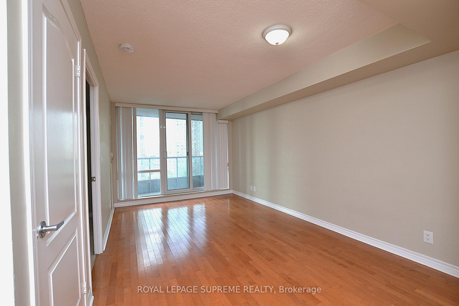 #1007 - 1 Elm Drive Unit: 1007