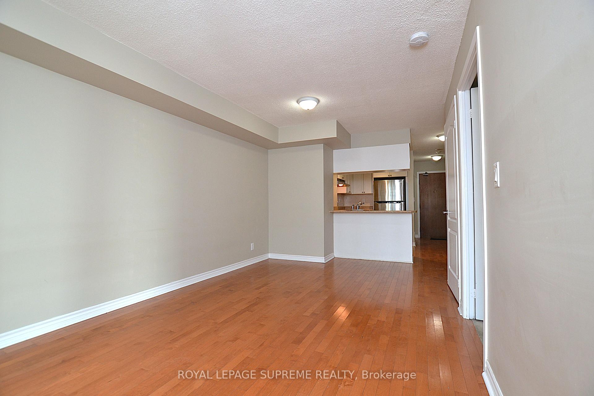 #1007 - 1 Elm Drive Unit: 1007