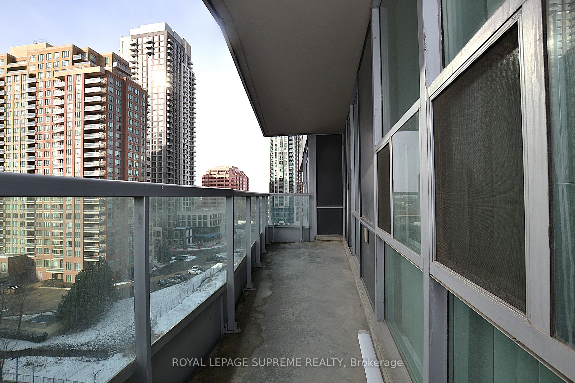 #1007 - 1 Elm Drive Unit: 1007