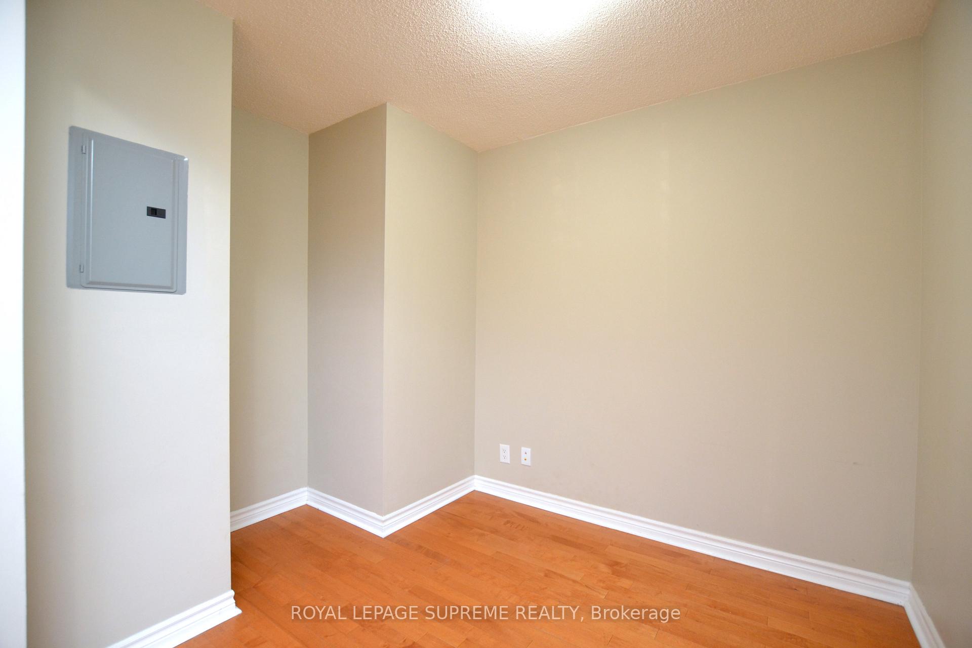 #1007 - 1 Elm Drive Unit: 1007