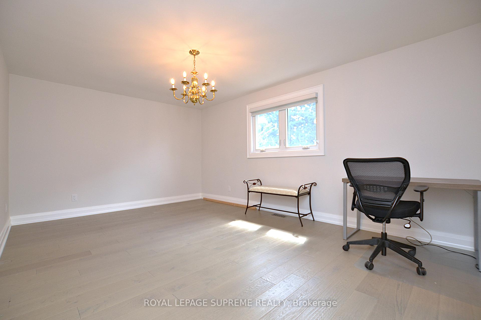 514 Petawawa Crescent