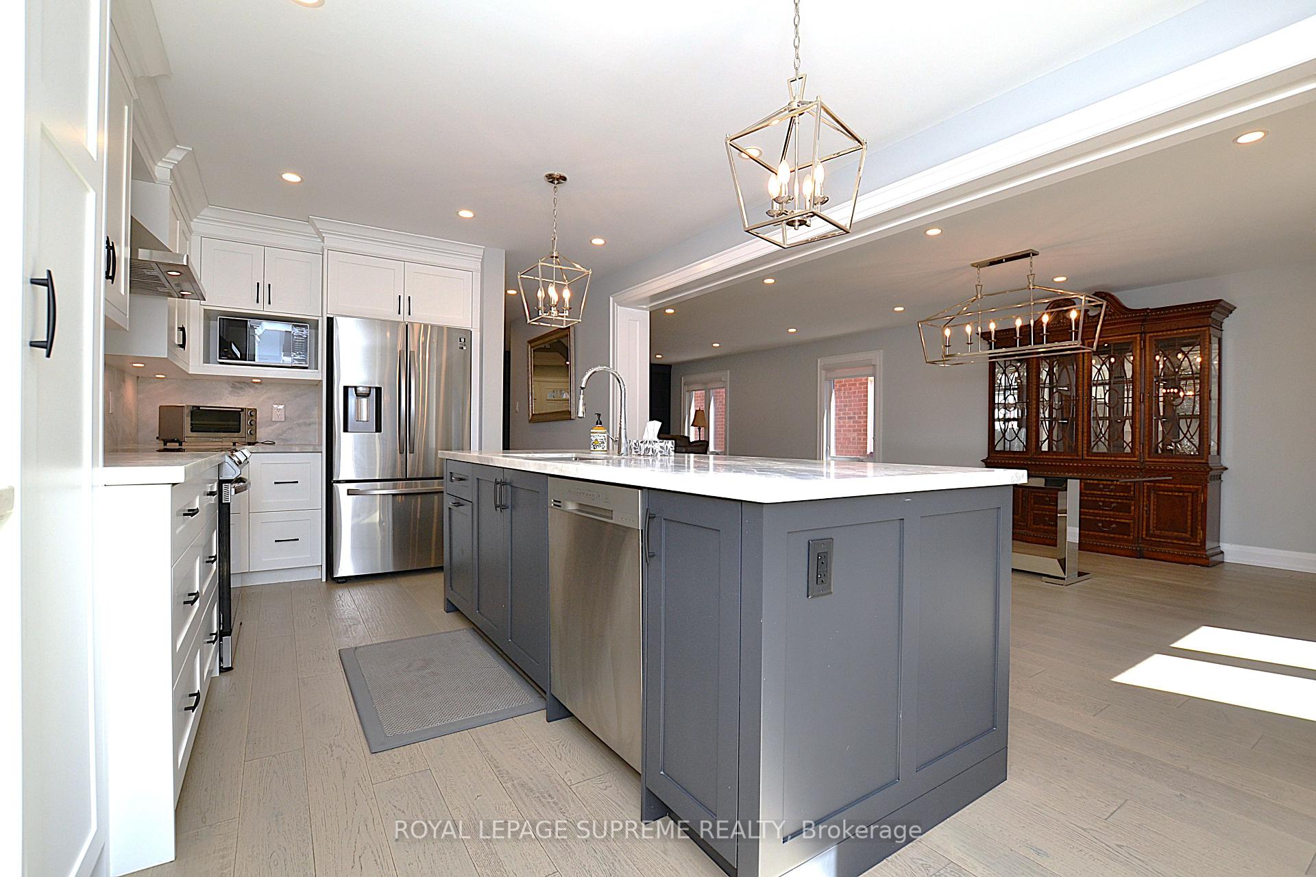 514 Petawawa Crescent
