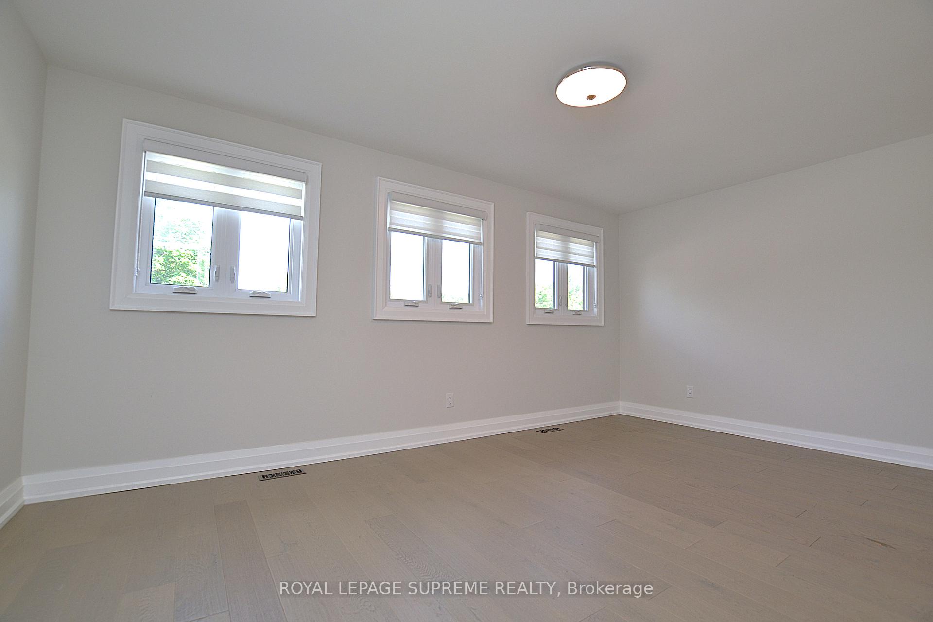 514 Petawawa Crescent