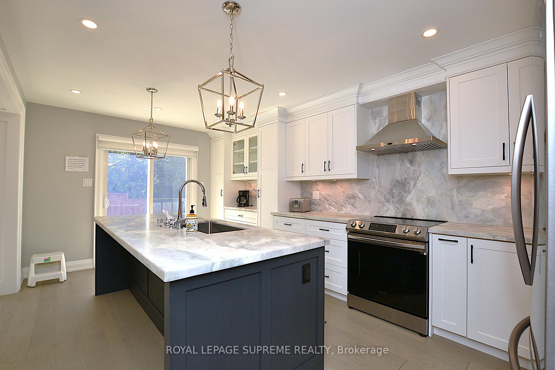 514 Petawawa Crescent