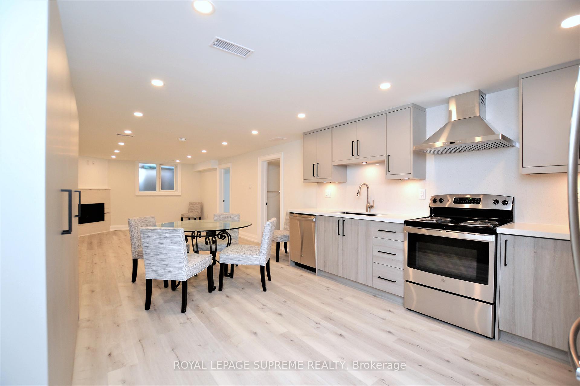 514 Petawawa Crescent