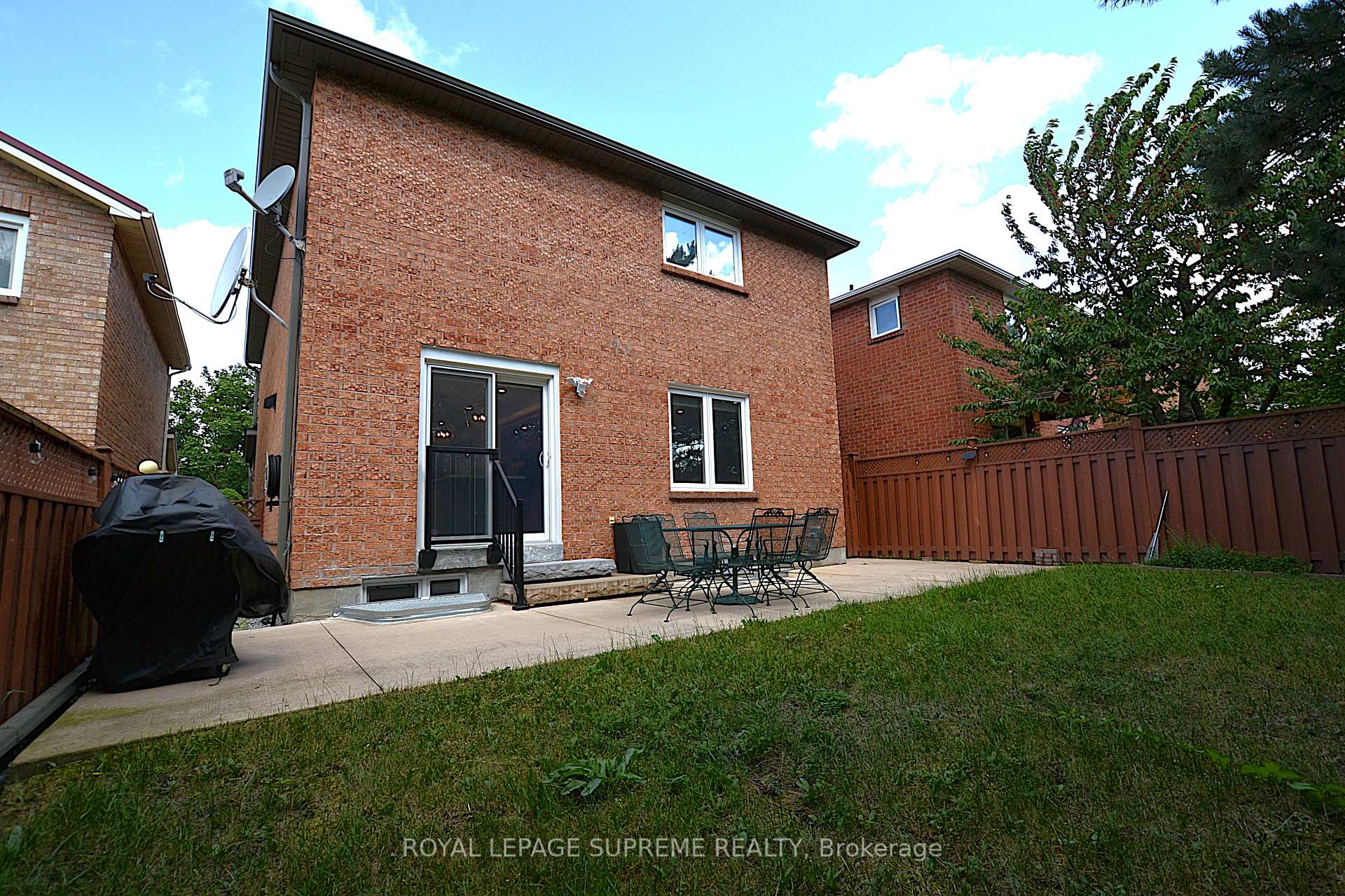 514 Petawawa Crescent