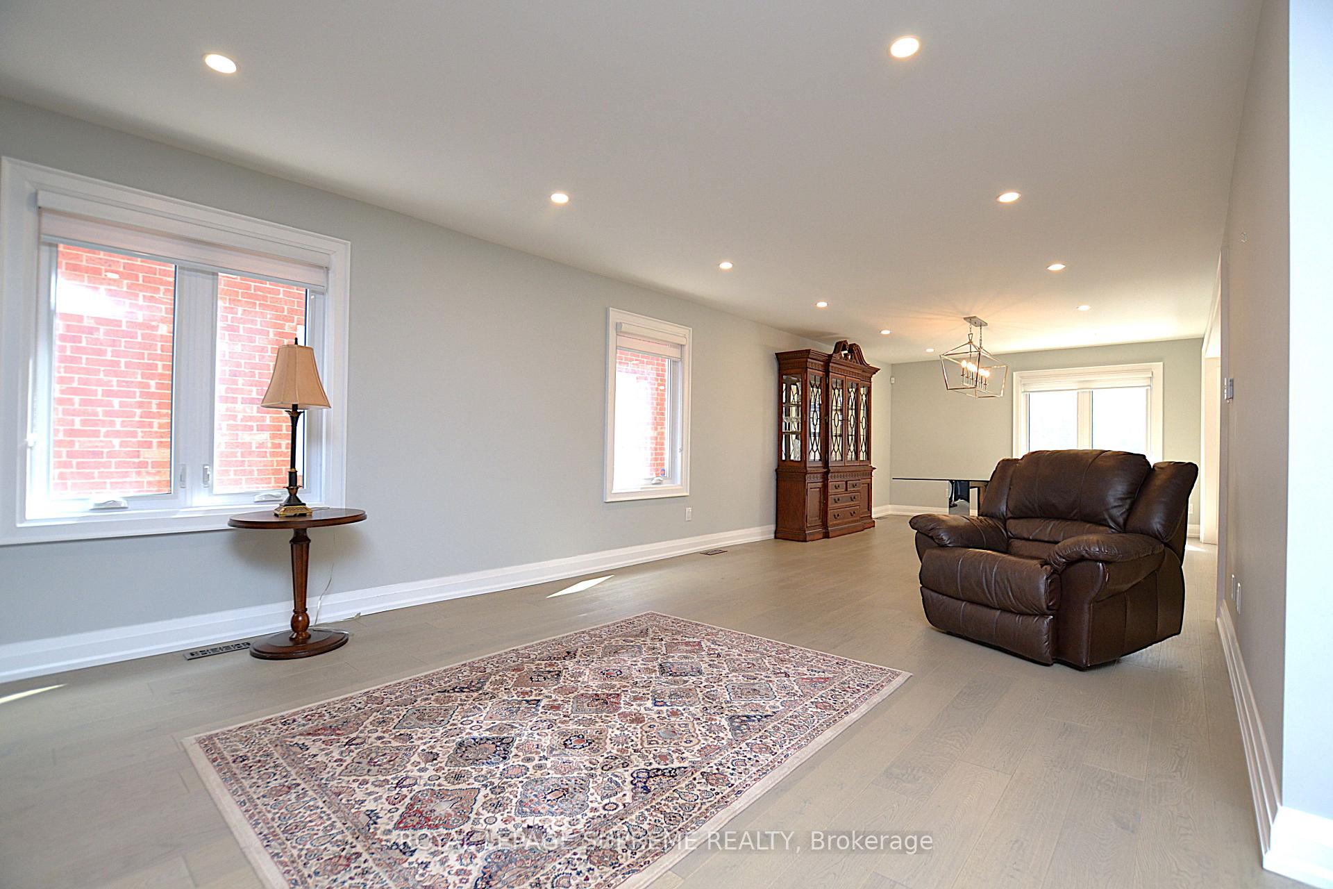514 Petawawa Crescent