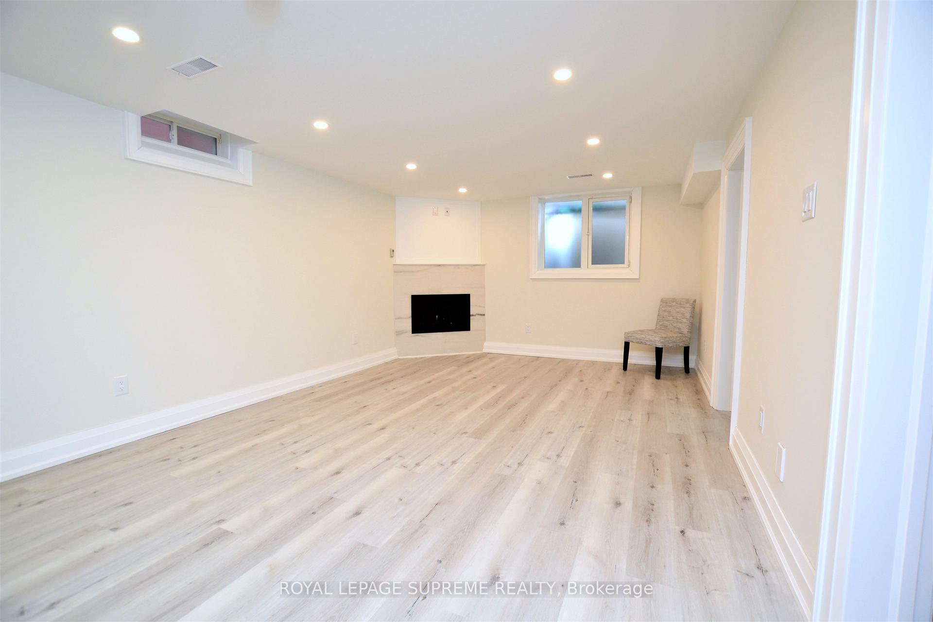 514 Petawawa Crescent