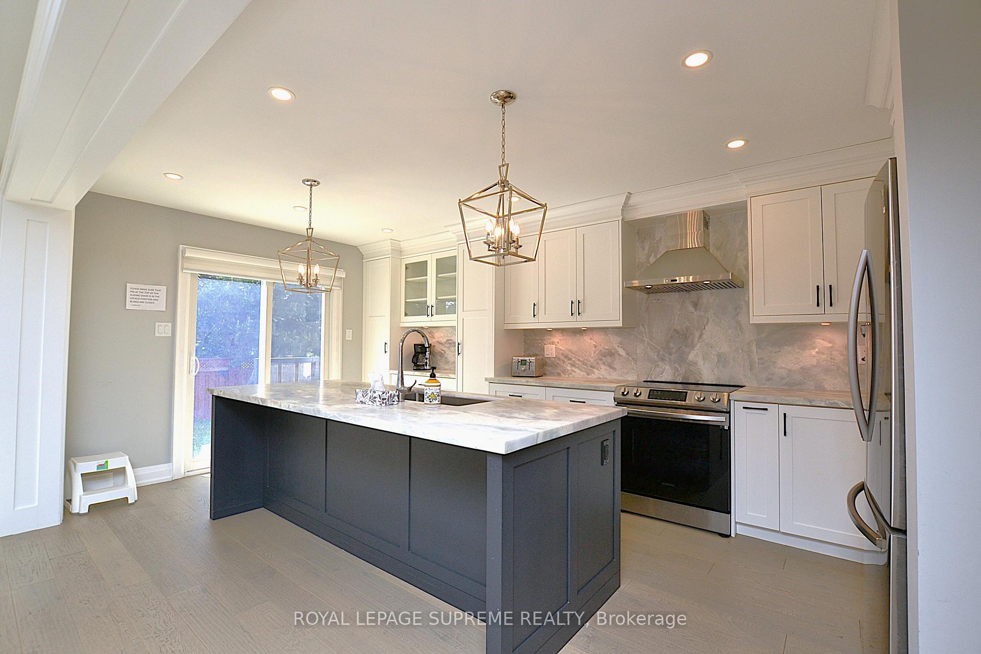 514 Petawawa Crescent