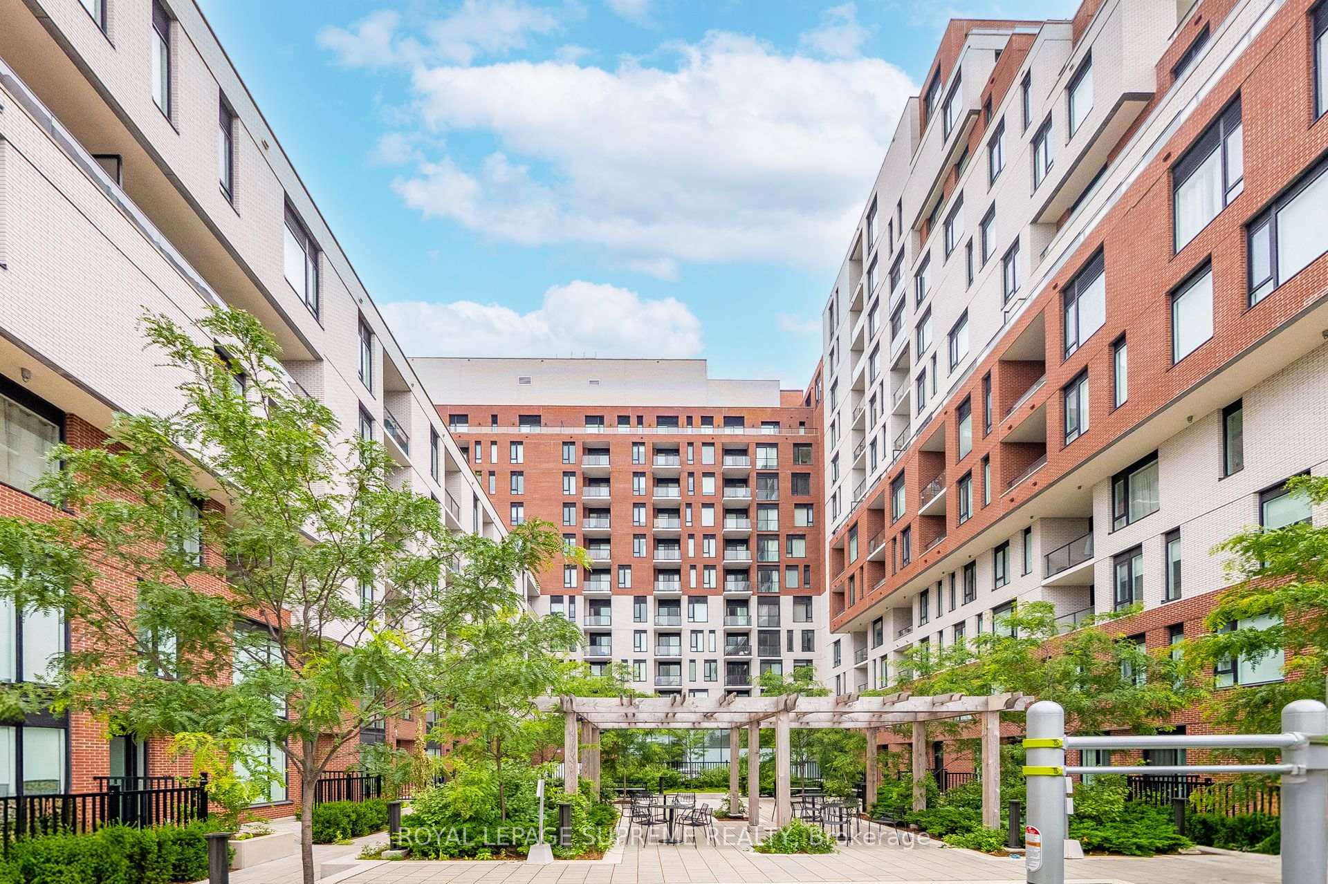 #925 - 3100 Keele Street, Toronto Unit: 925