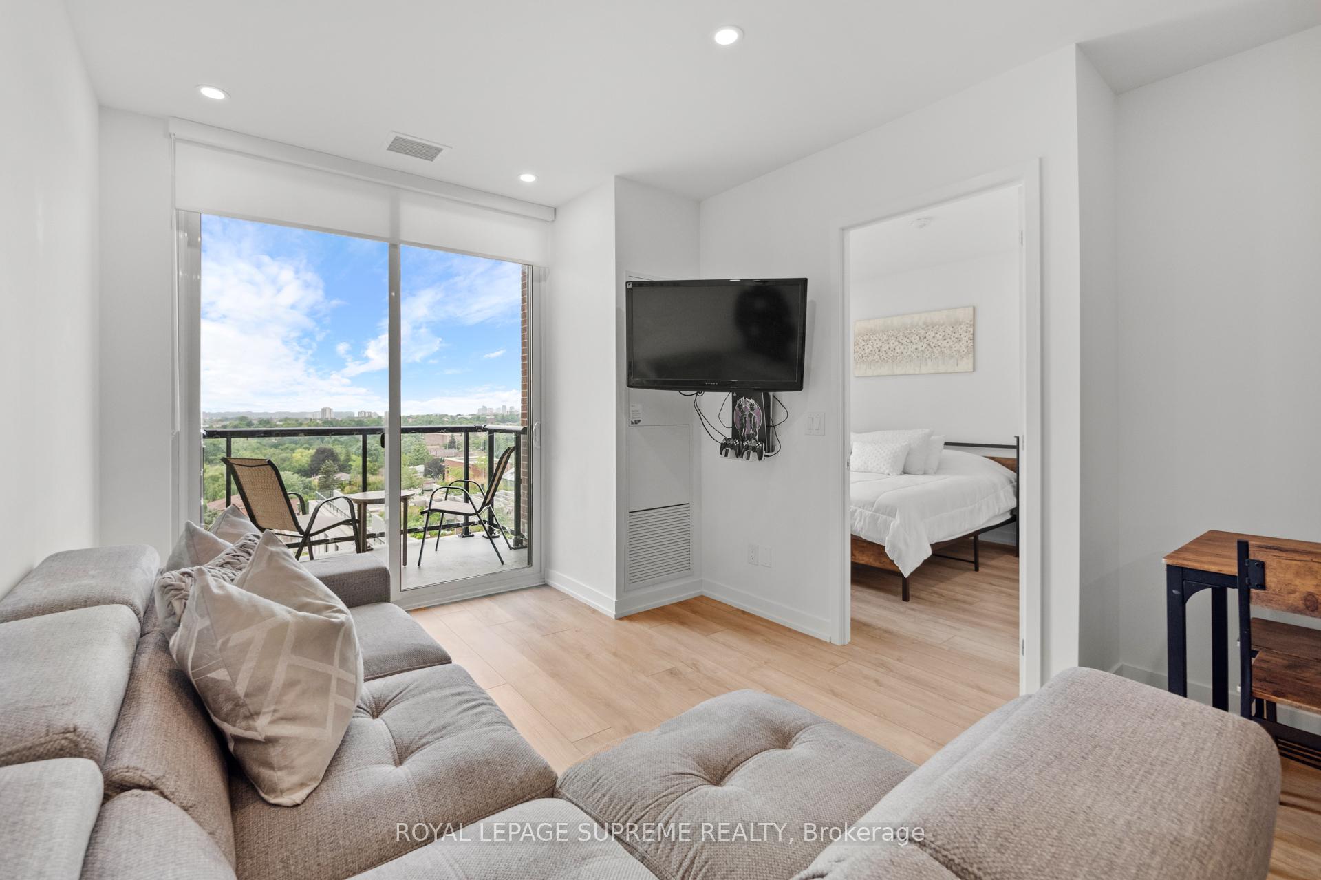 #925 - 3100 Keele Street, Toronto Unit: 925