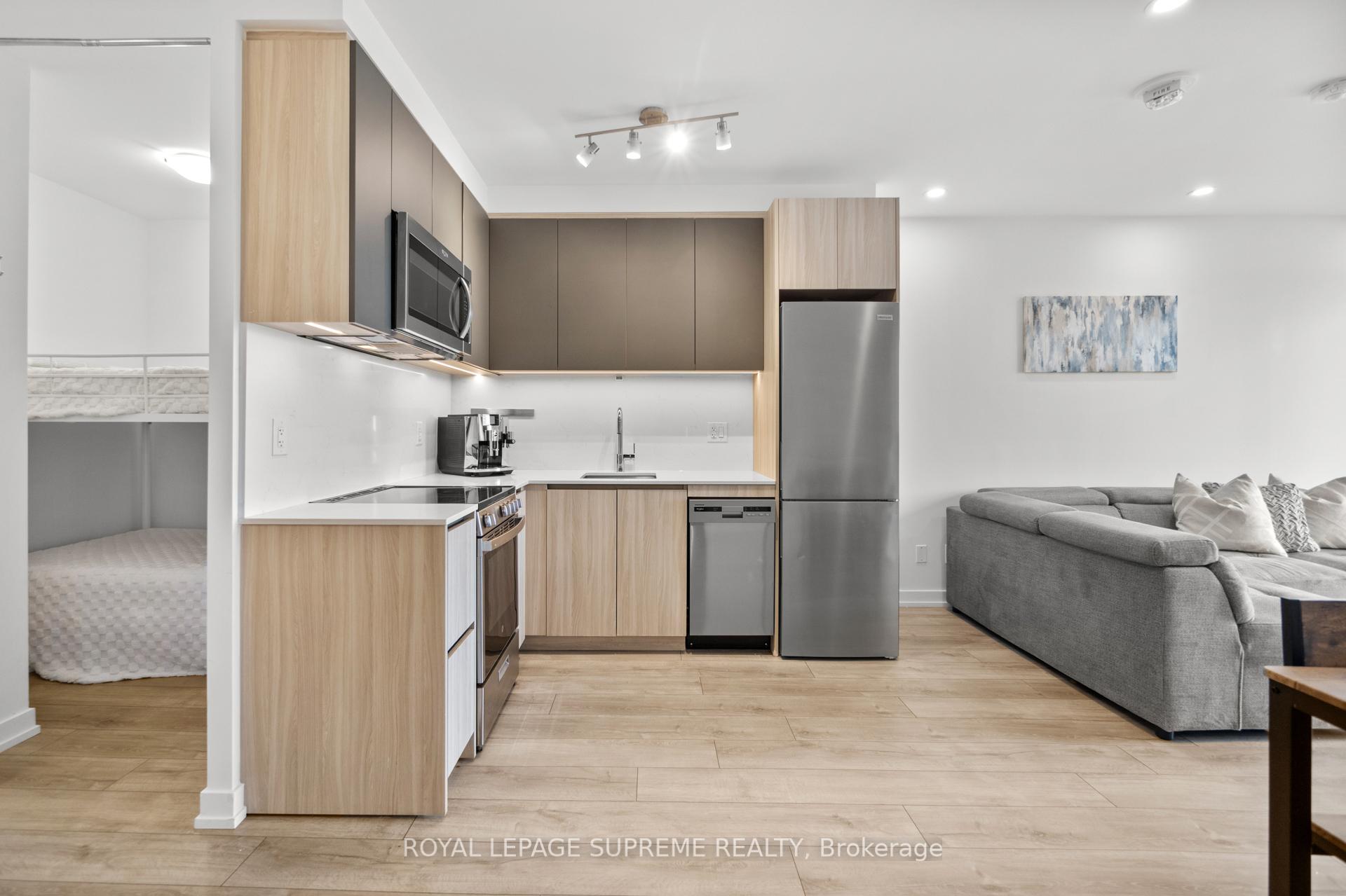 #925 - 3100 Keele Street, Toronto Unit: 925