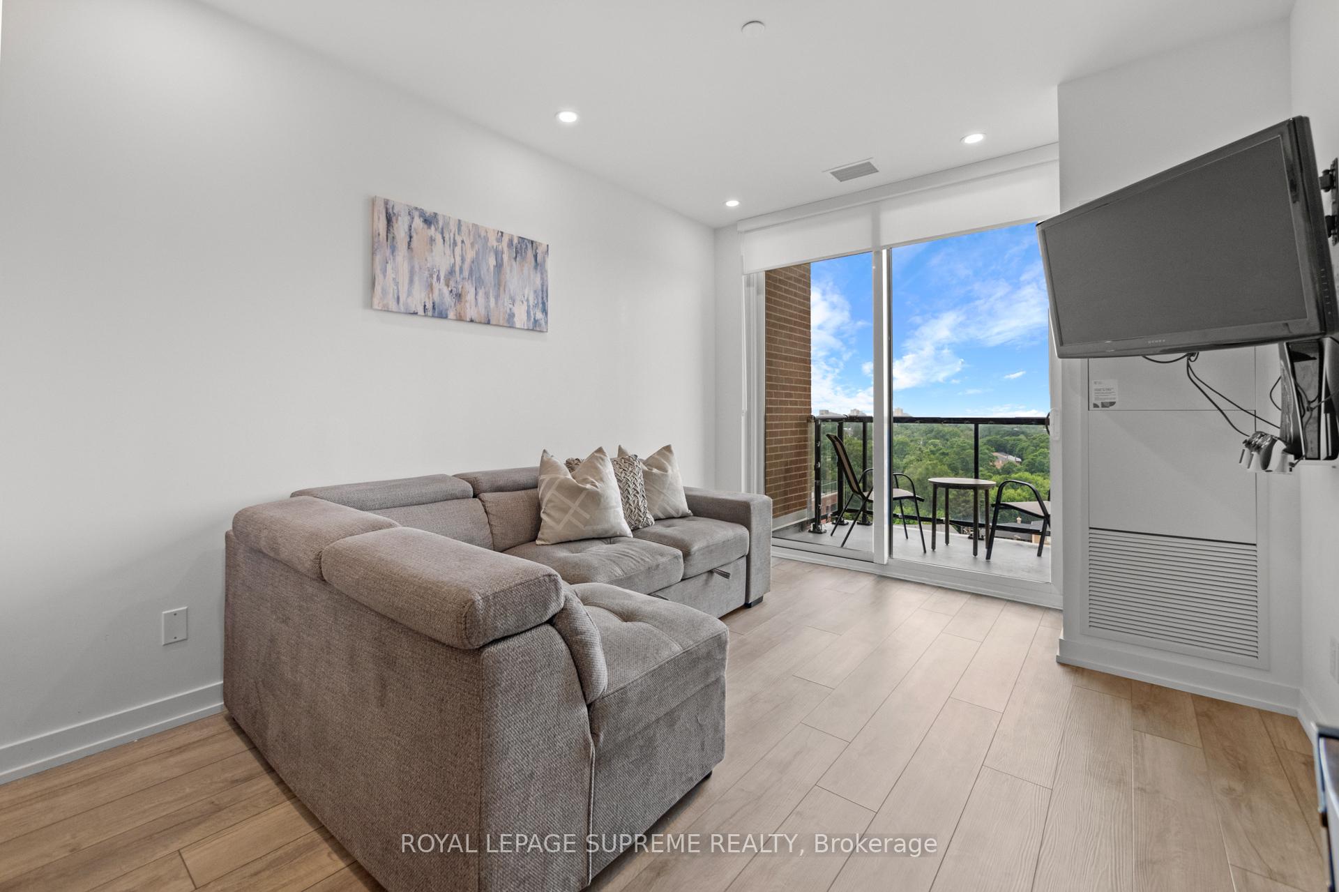 #925 - 3100 Keele Street, Toronto Unit: 925