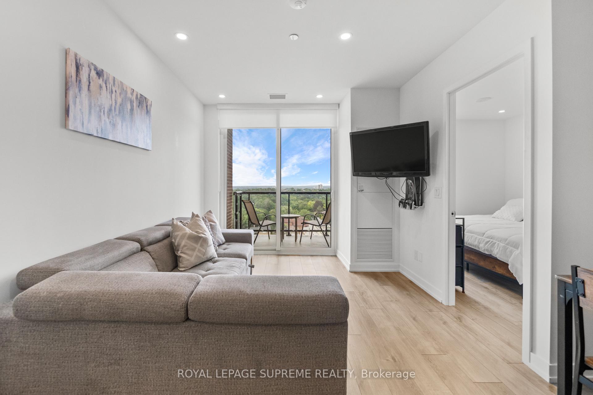 #925 - 3100 Keele Street, Toronto Unit: 925