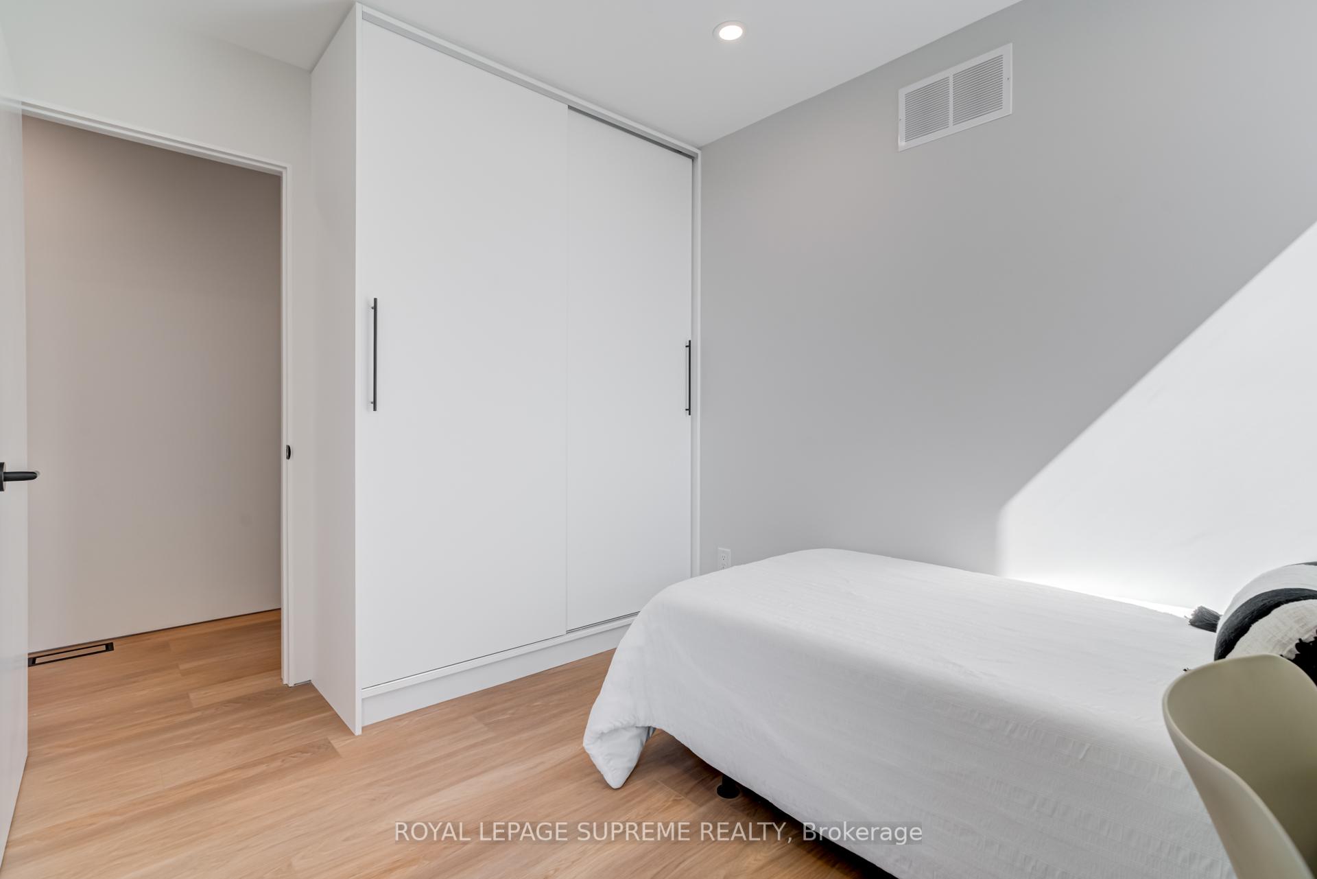#4 - 101 Bernice Crescent, Toronto Unit: 4