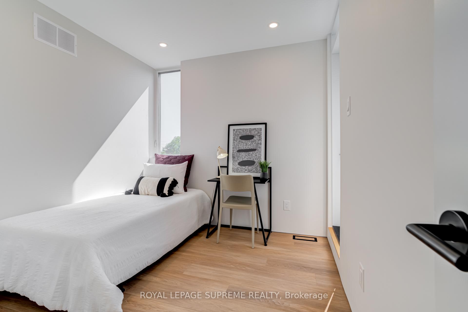 #4 - 101 Bernice Crescent, Toronto Unit: 4