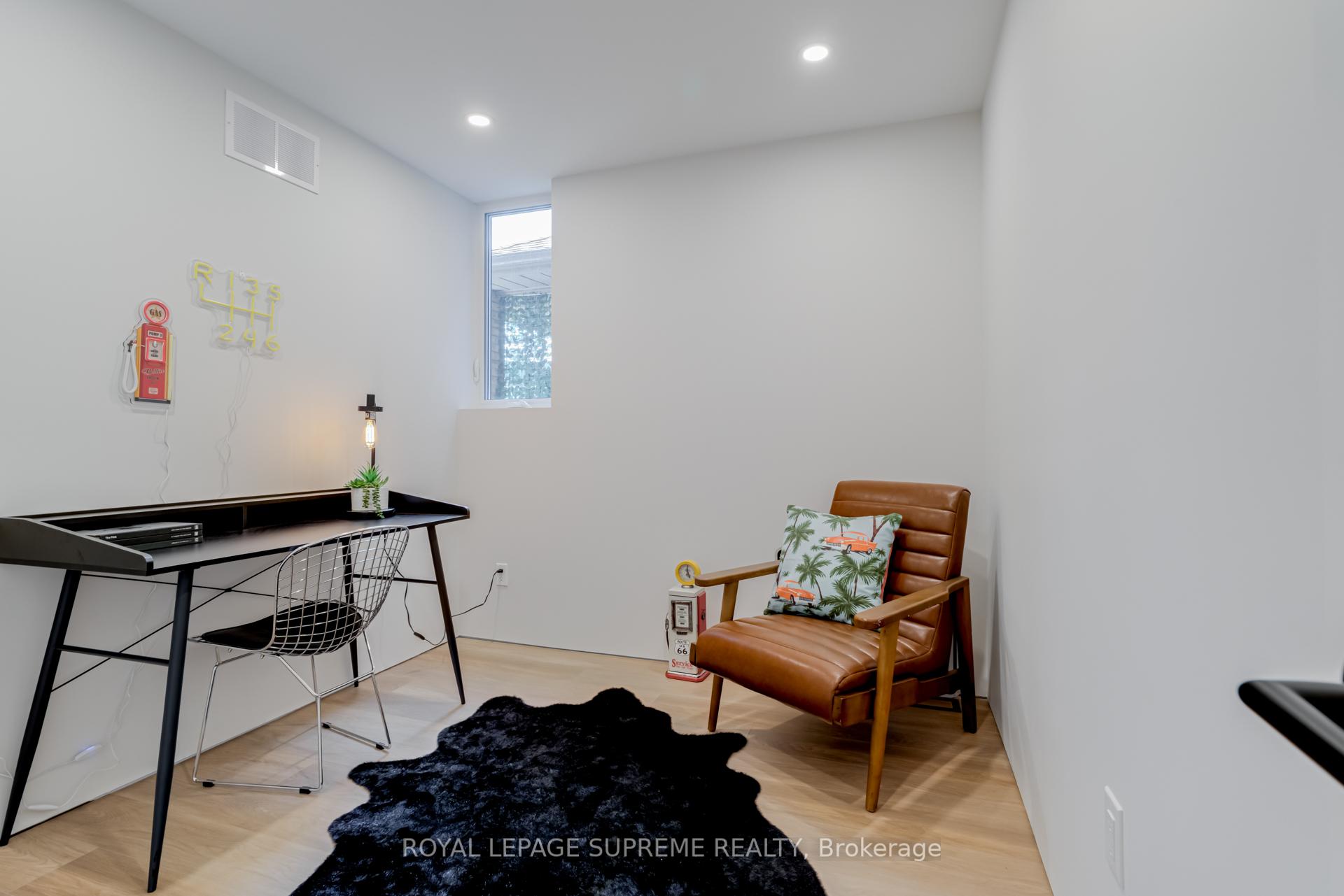 101 Bernice Crescent 2, Toronto W03 Unit: 2