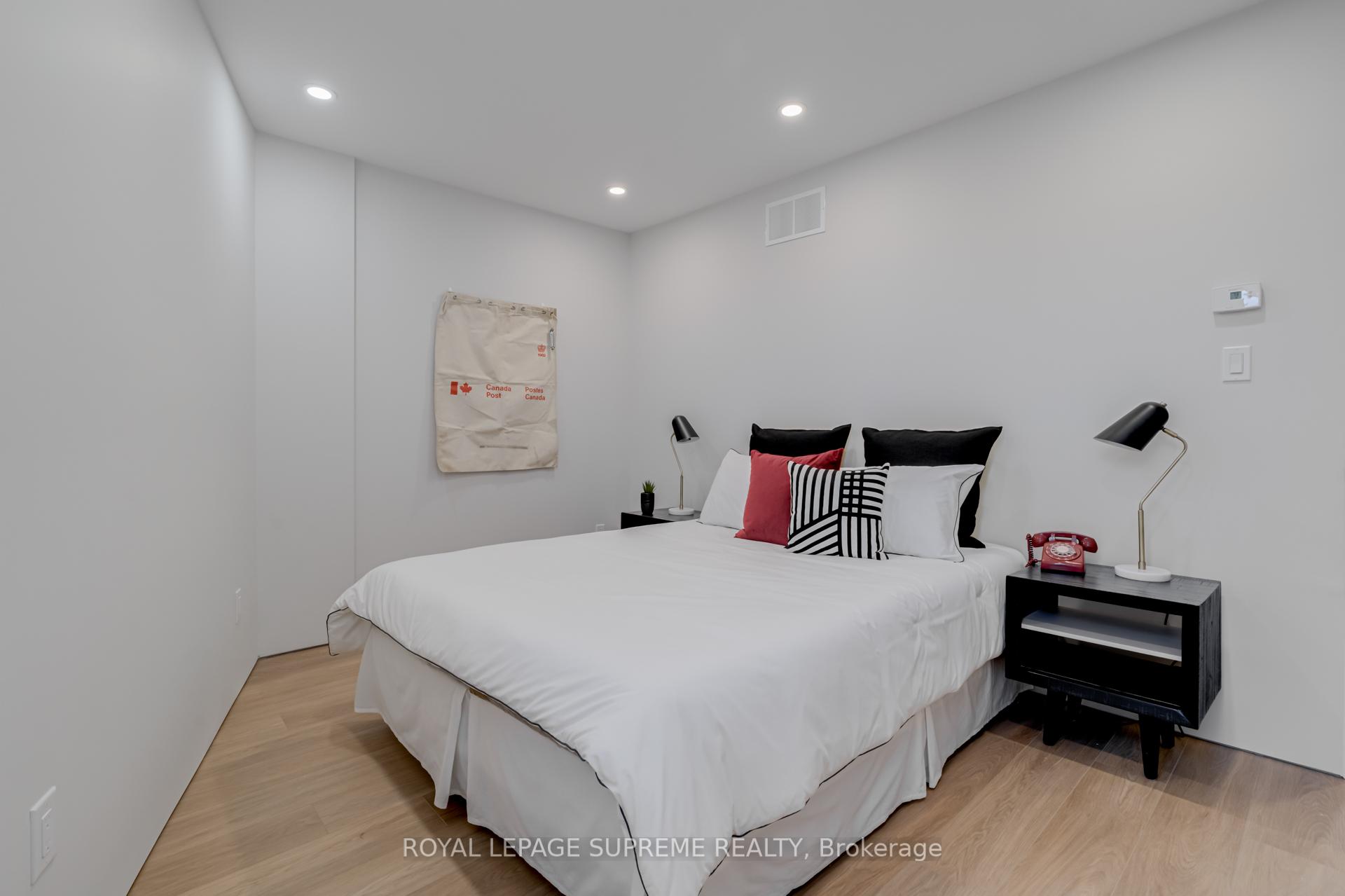 101 Bernice Crescent 2, Toronto W03 Unit: 2