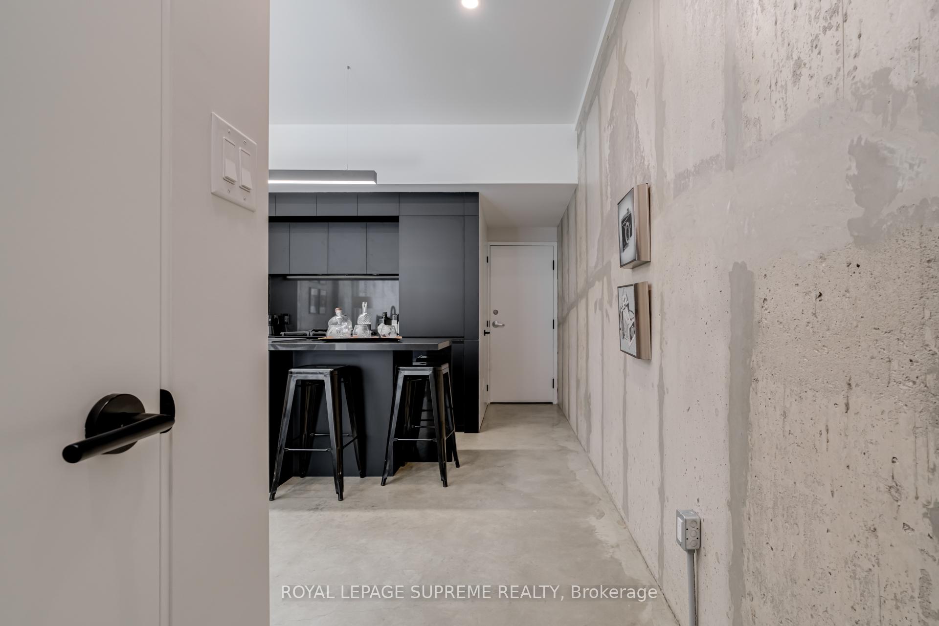 101 Bernice Crescent 2, Toronto W03 Unit: 2