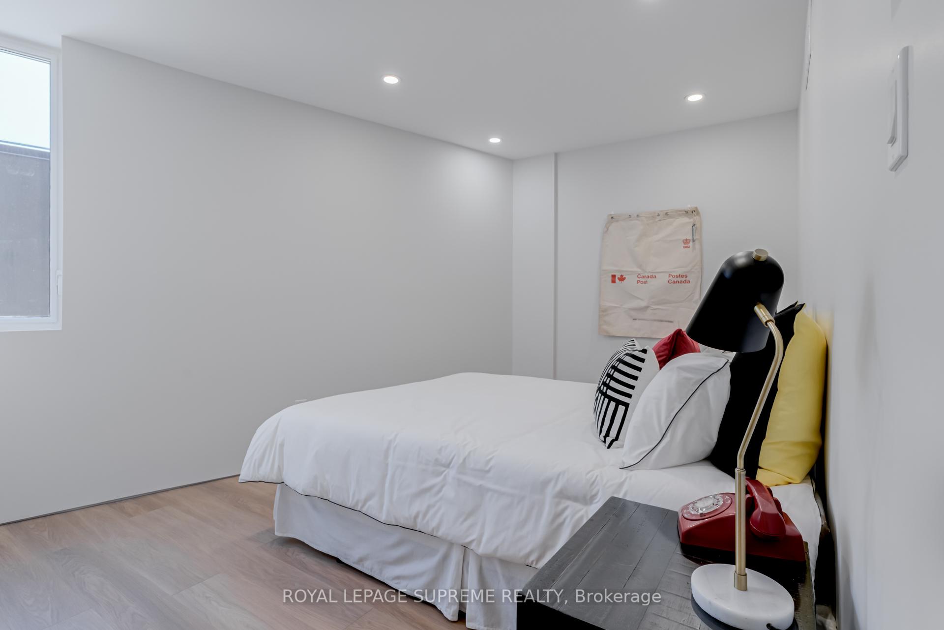101 Bernice Crescent 2, Toronto W03 Unit: 2